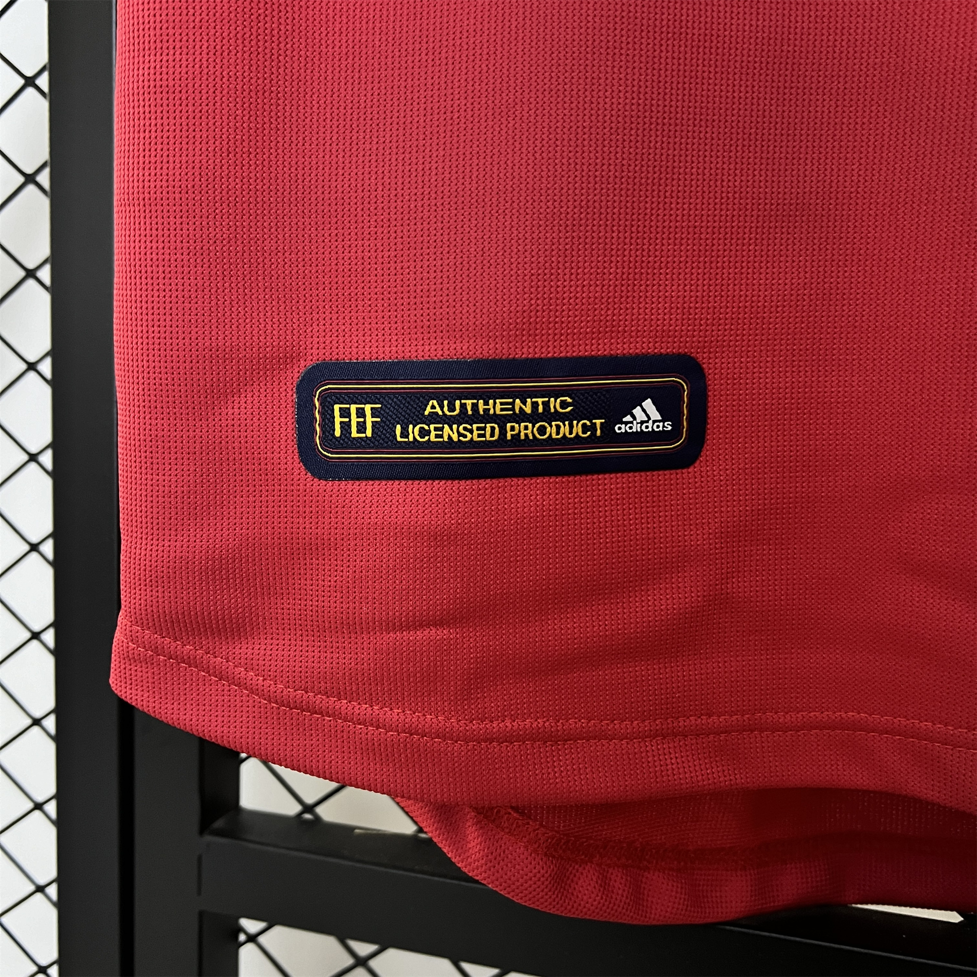 SIUjerseys-Retro Spain 2000 Home Jersey