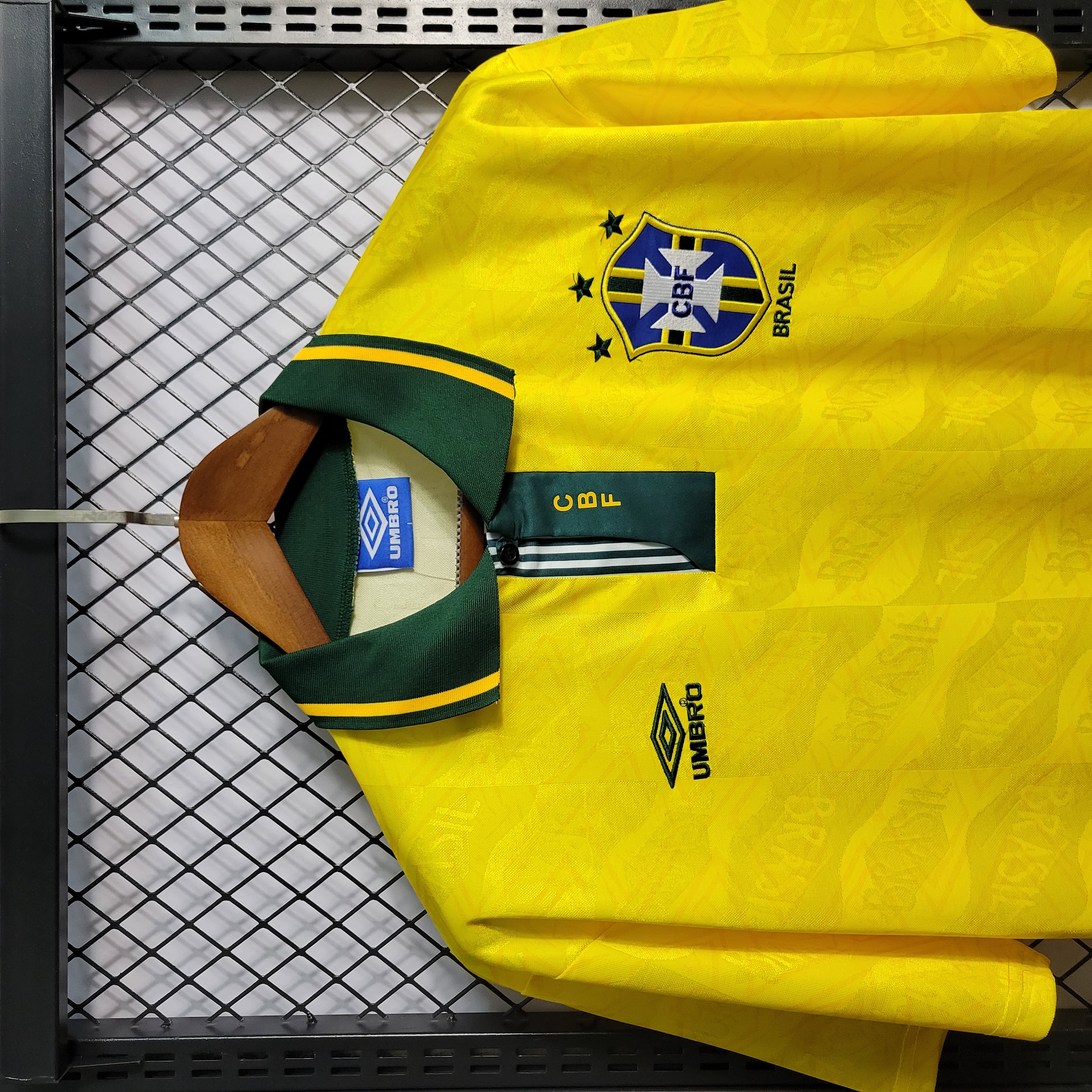 SIUjerseys-Retro Brazil 1991-93 Home Stadium Jersey