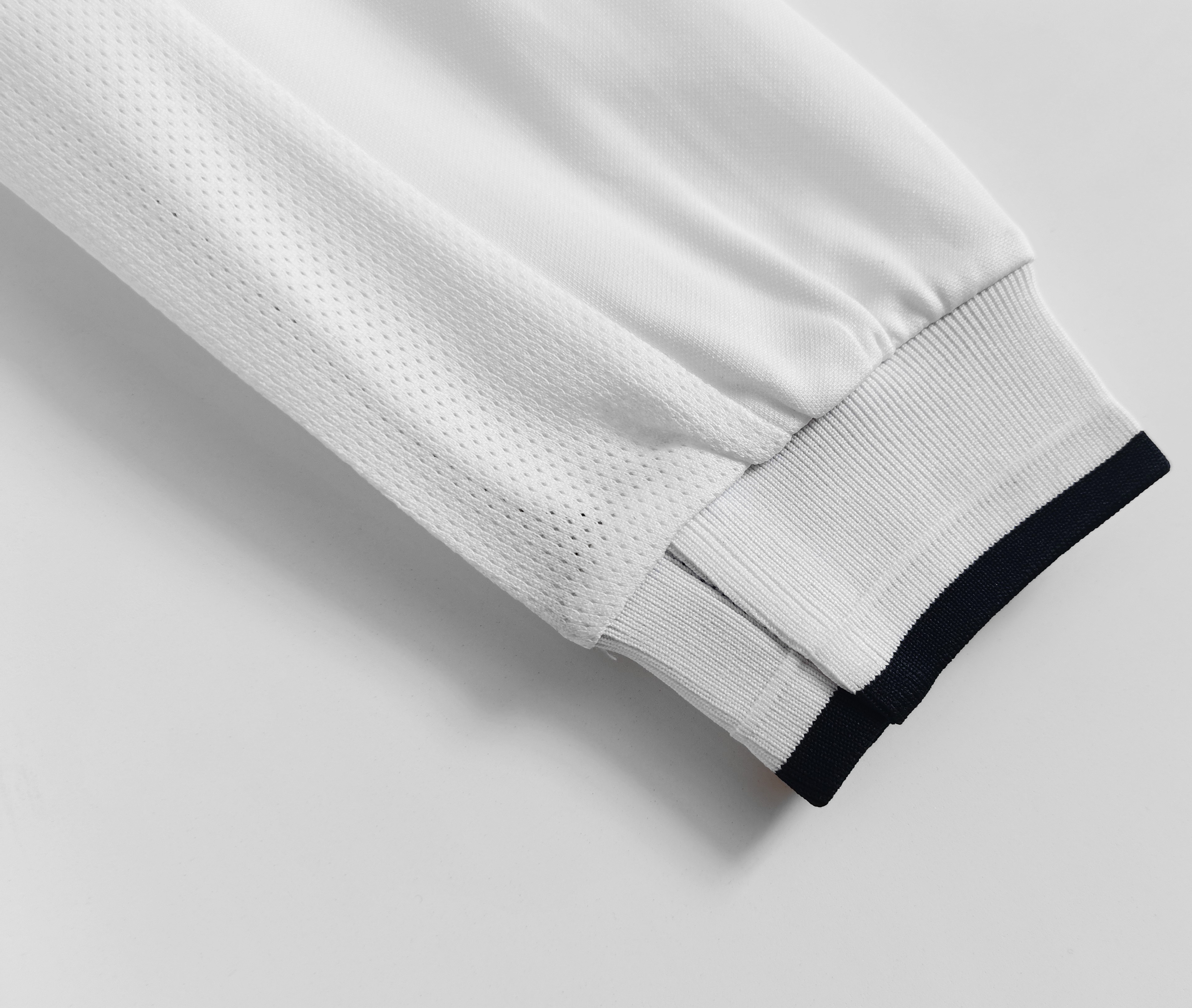 SIUjerseys-Retro England 2002 Home Stadium Long Sleeve Jersey