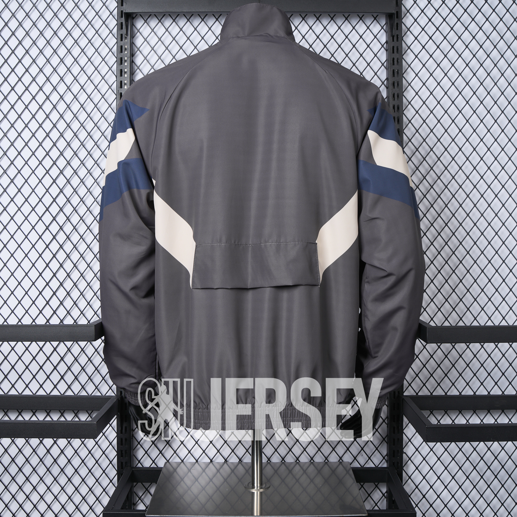SIUjerseys-Real Madrid 24-25 Throwback Windbreaker Jacket - Grey