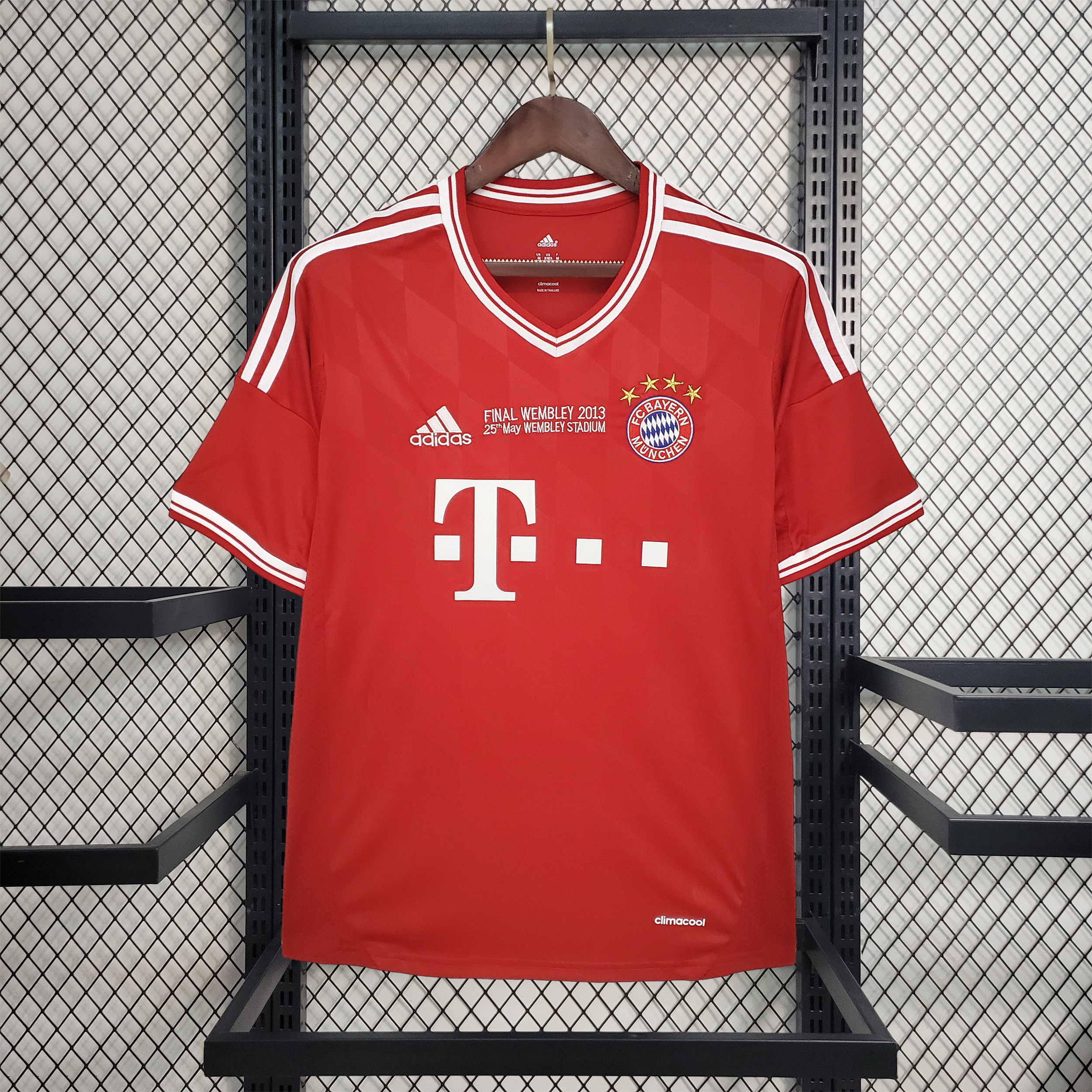 Higojerseys-Retro Bayern Munich 13-14 Champions League Final Home Stadium Jersey