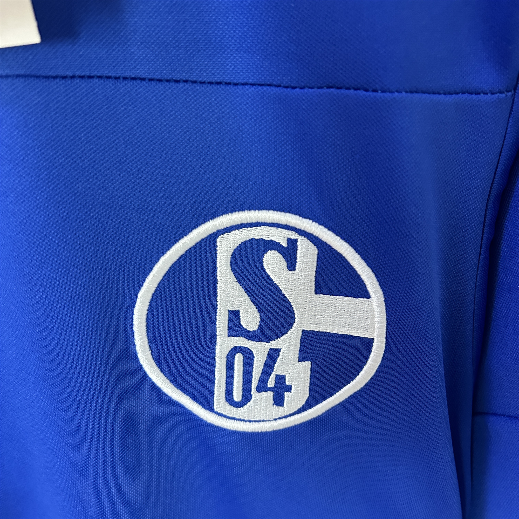 unitedfutballjersey-Retro Schalke 04 2010-12 Home Stadium Jersey