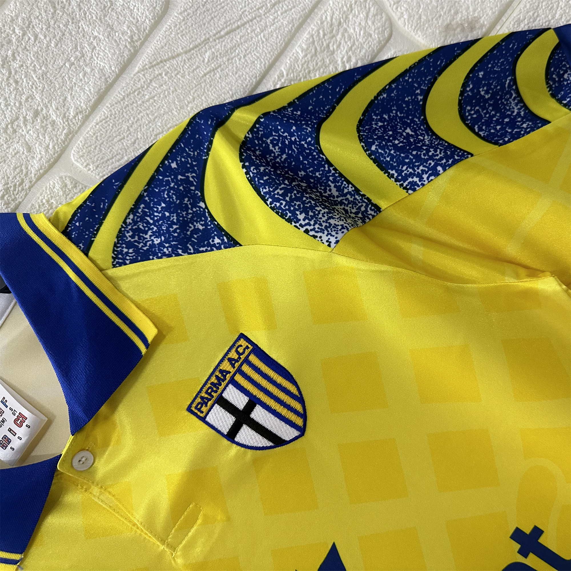 SIUjerseys-Retro Parma 1995-97 Away Jersey - Fans Version