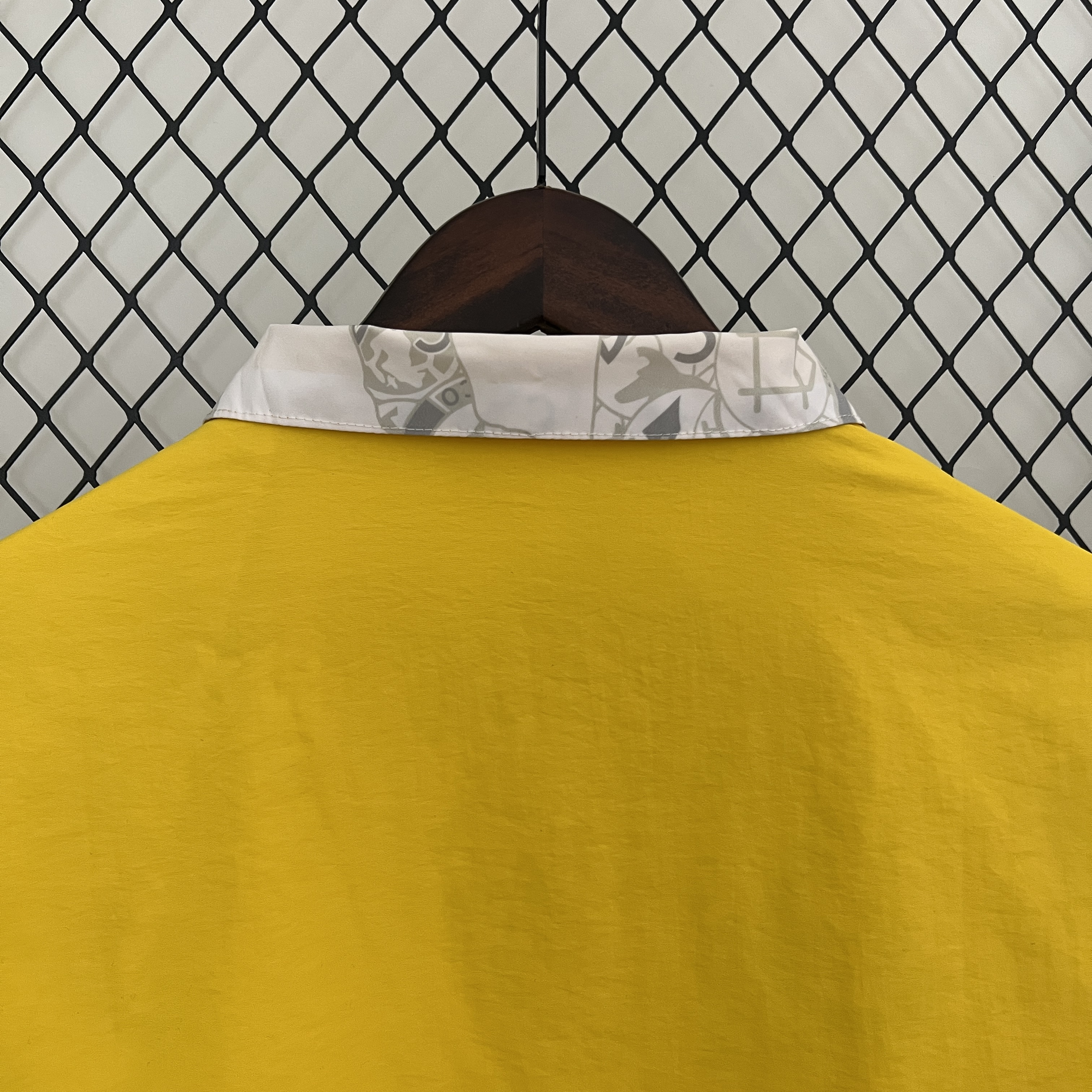 SIUjerseys-Club América 24-25 Double Sided Reversible Windbreaker - Yellow & White