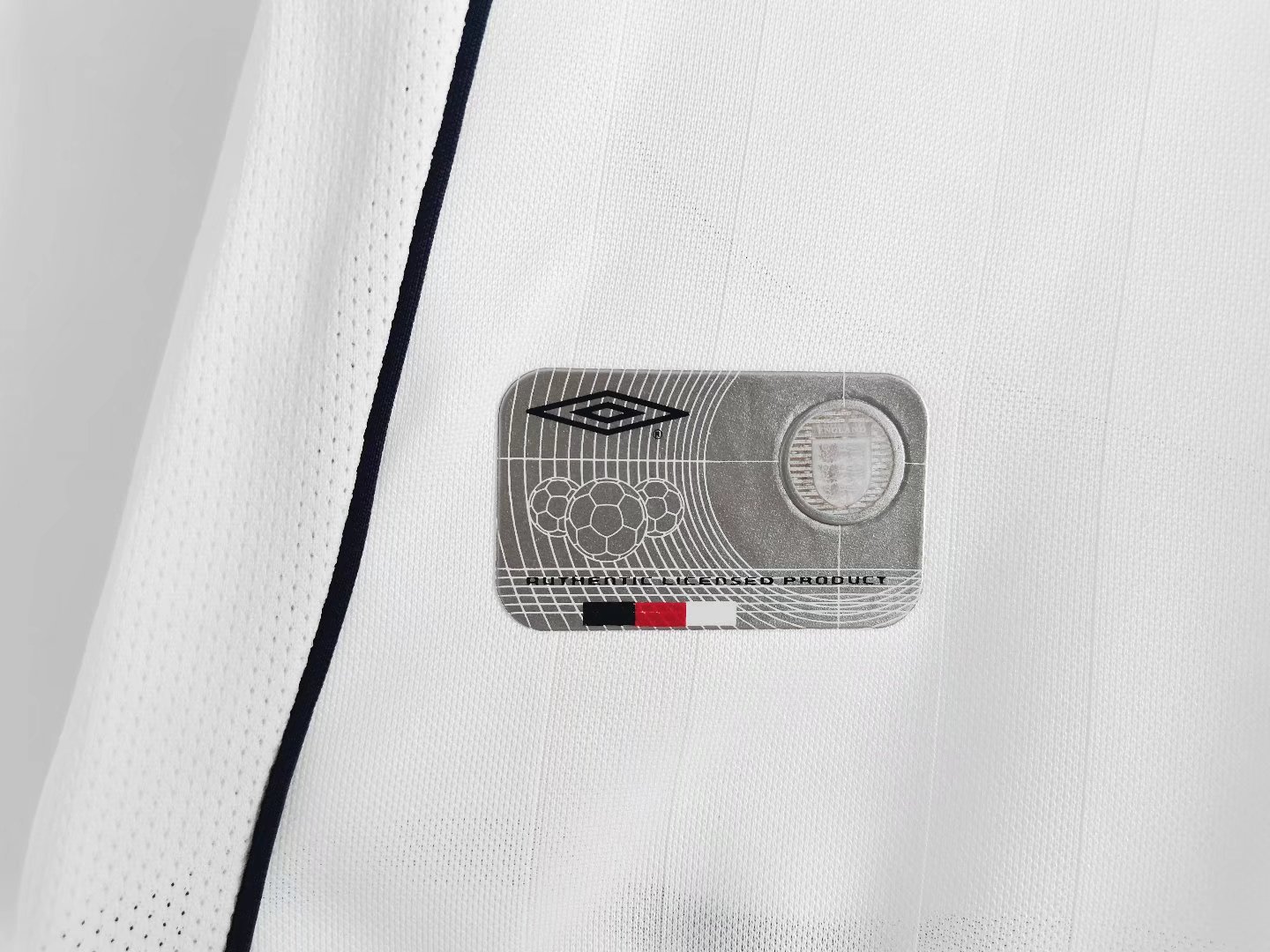SIUjerseys-Retro England 2002 Home Stadium Jersey
