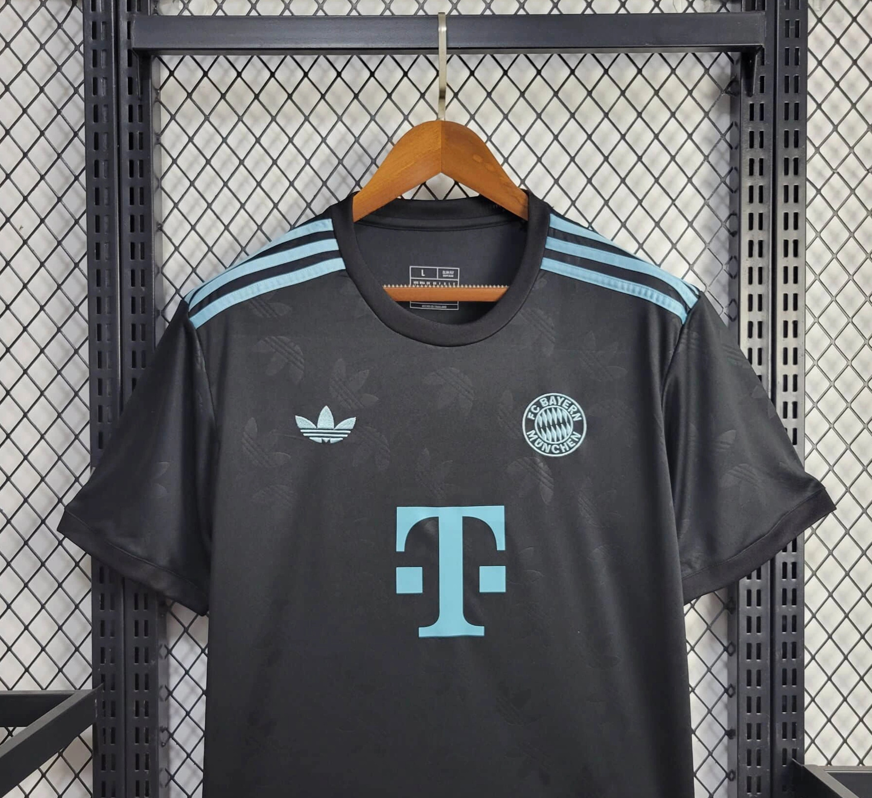 SIUjerseys-Bayern Munich 24-25 Black Training Jersey - Fans Version