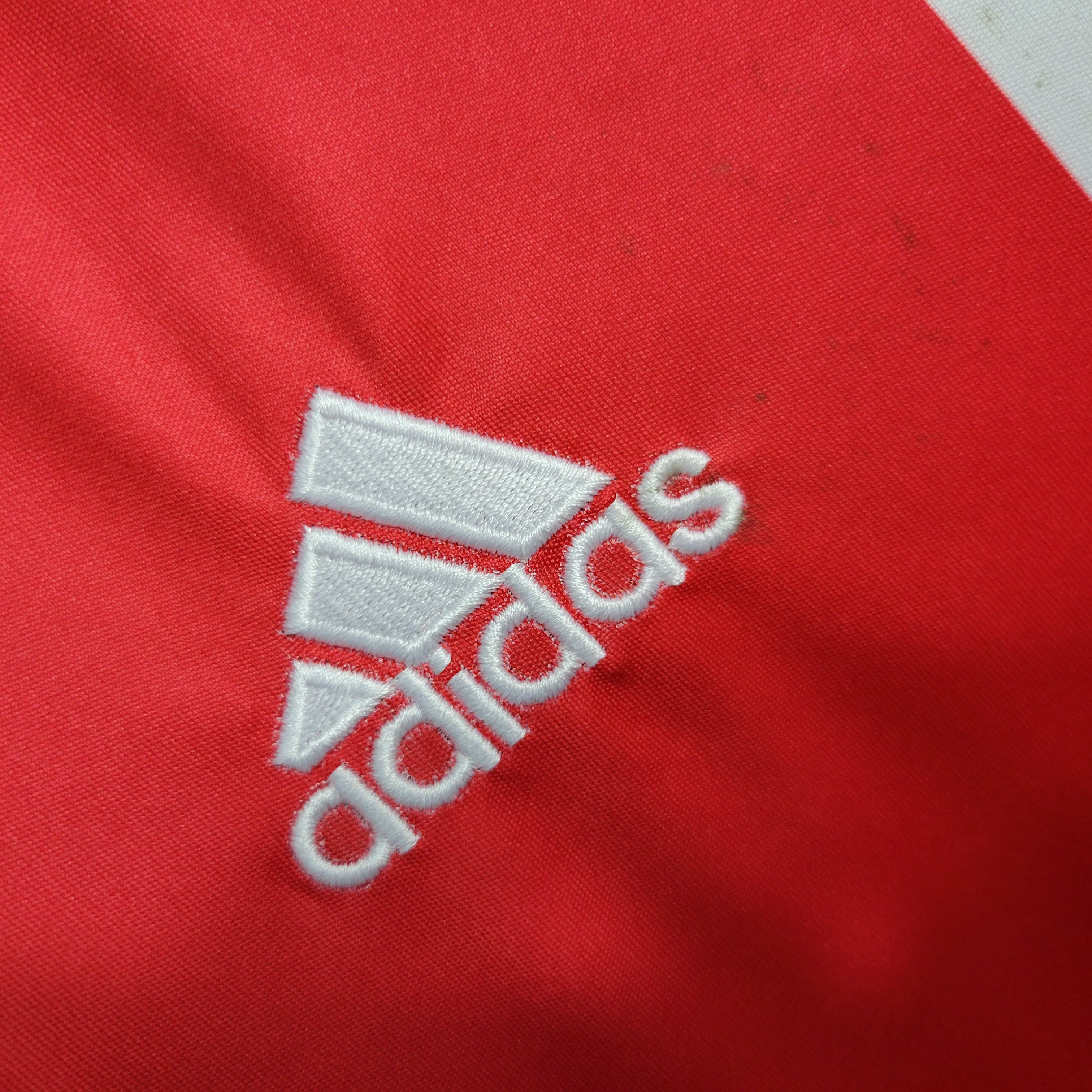 SIUjerseys-Retro Benfica 2004-05 Home Stadium Jersey