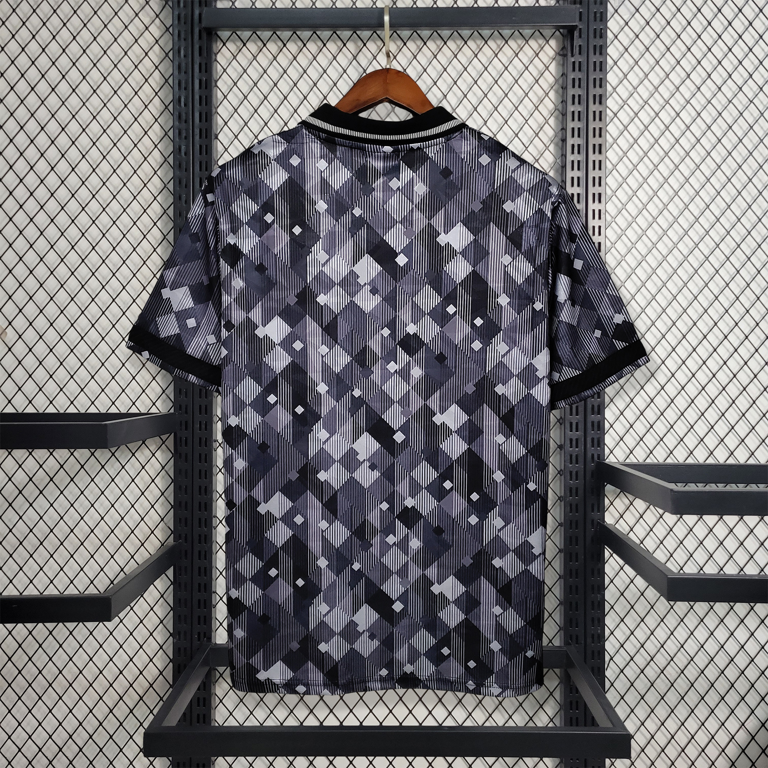 SIUjerseys-Retro England 1990 Black Jersey