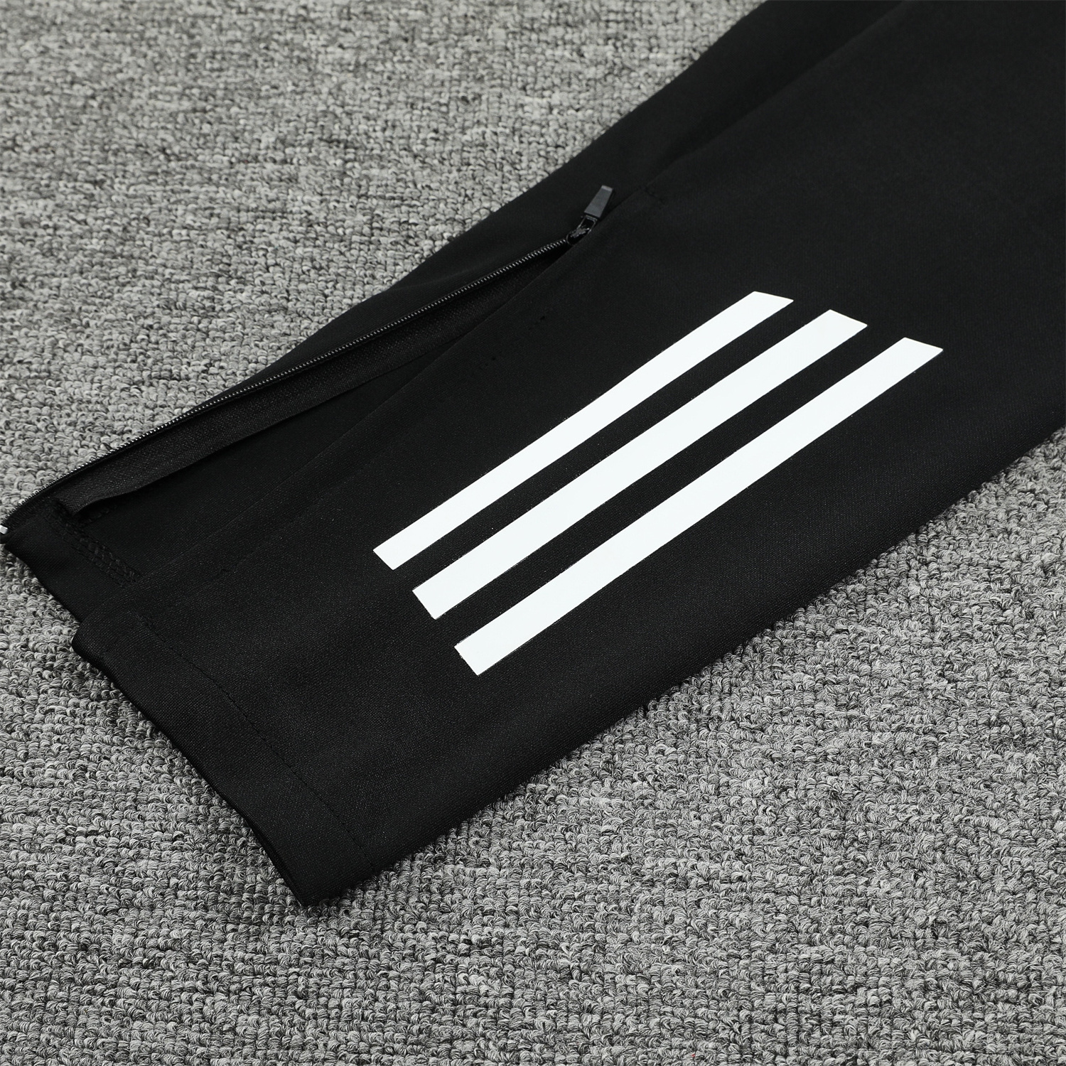 SIUjerseys-Real Madrid 24-25 Training Hoodie Set - Black Hoodie and Black Pants