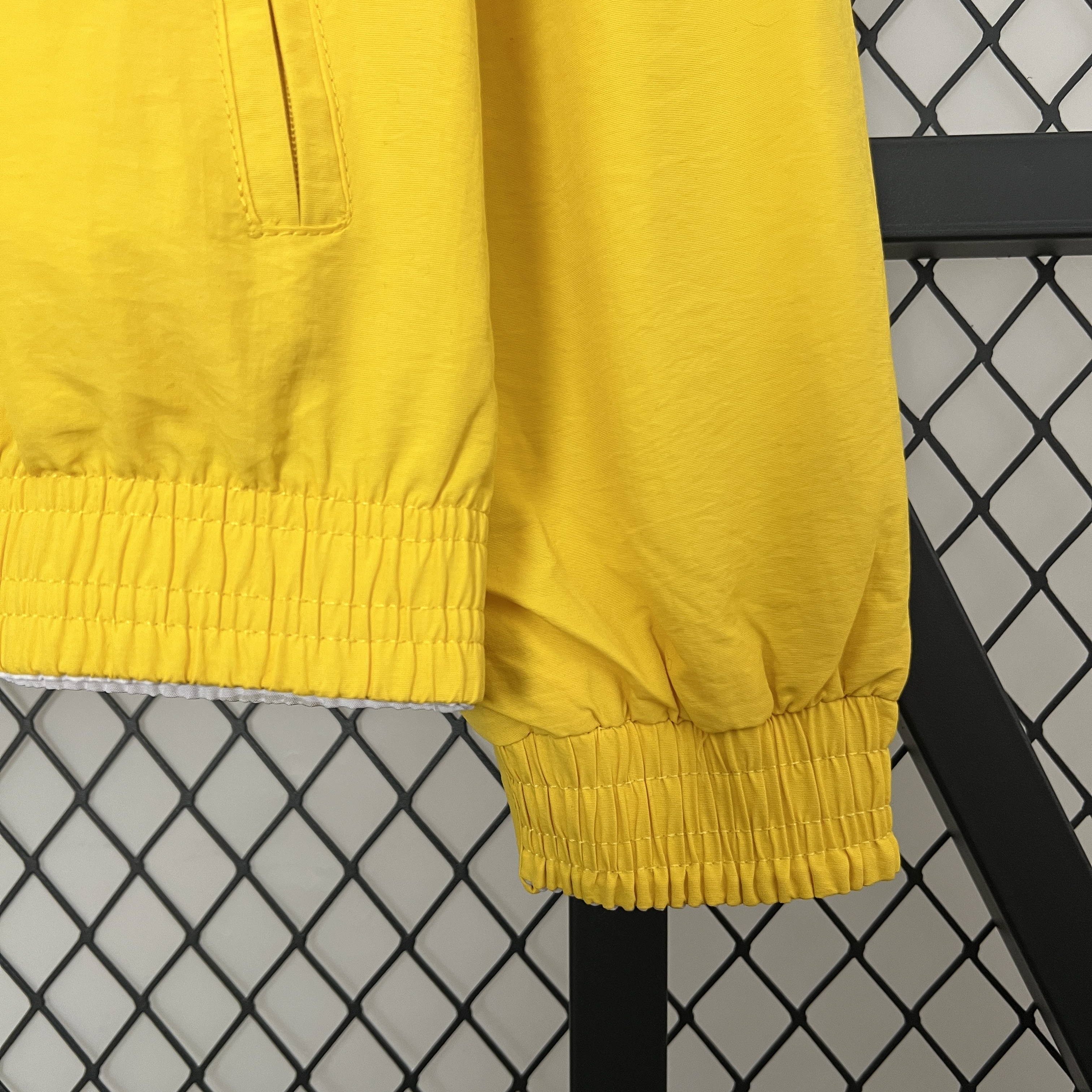 SIUjerseys-Club América 24-25 Double Sided Reversible Windbreaker - Yellow & White