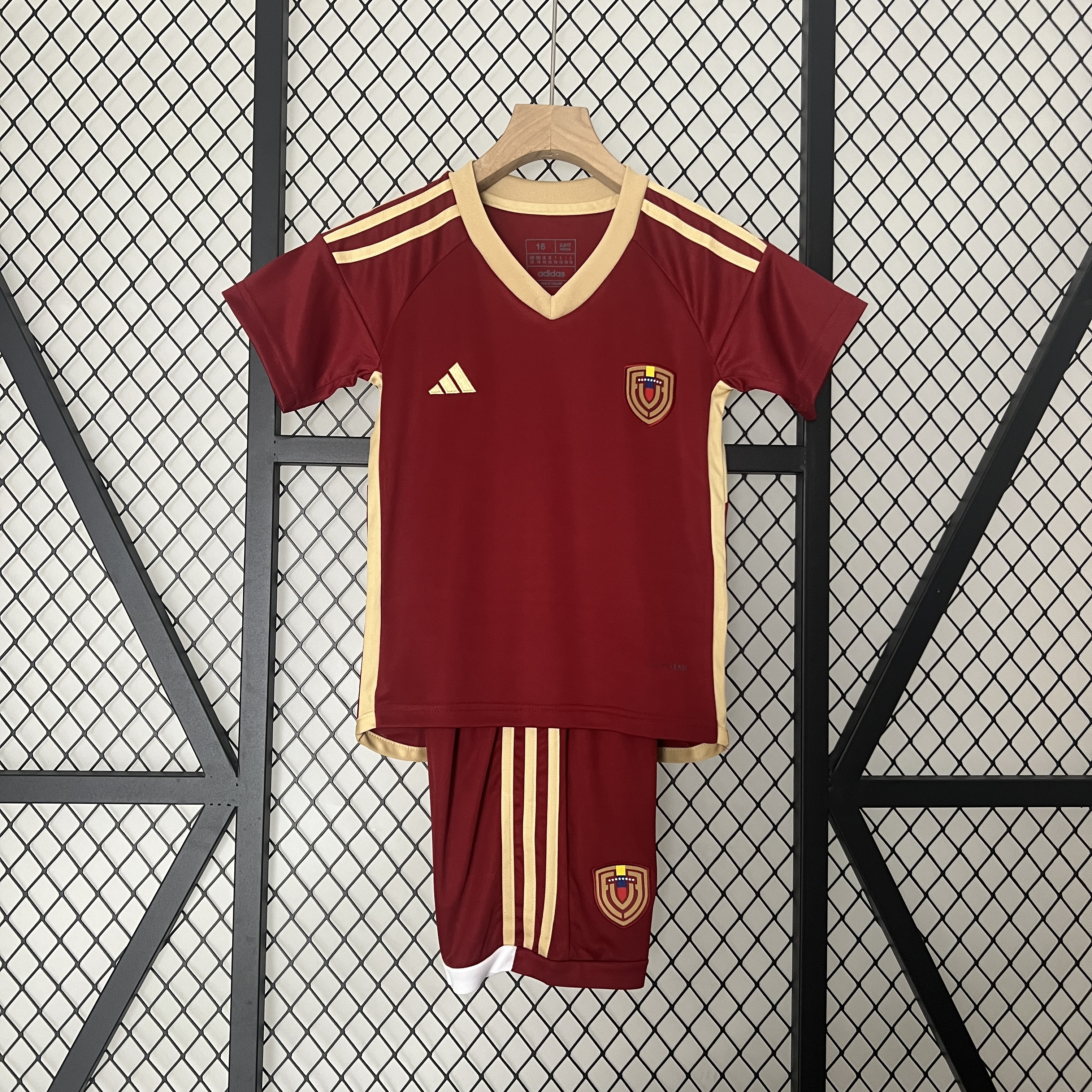 SIUjerseys-Venezuela 2024 Home Stadium Kids Kit