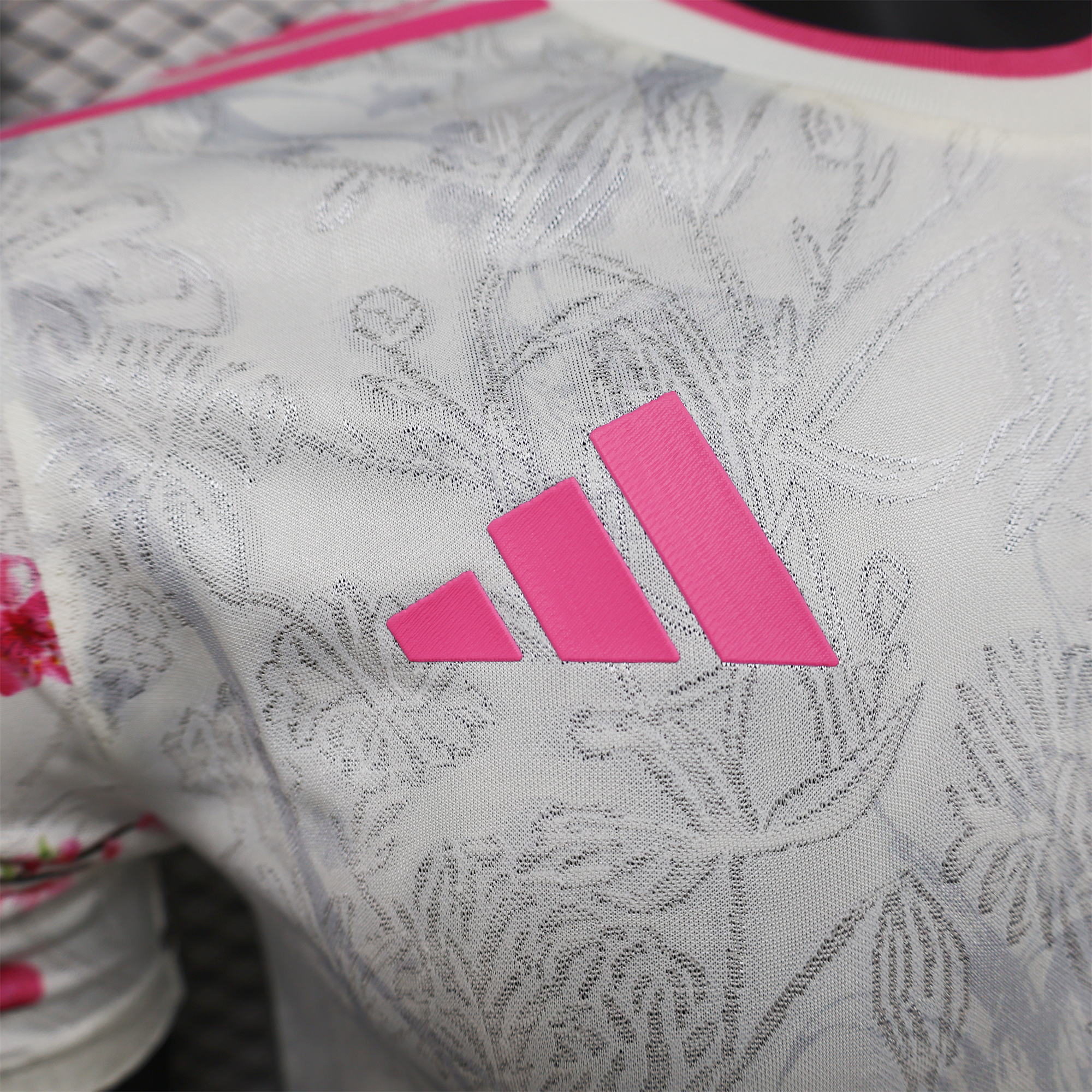 SIUjerseys-Japan 2024 Pink Bird Special Edition Jersey - Player Version