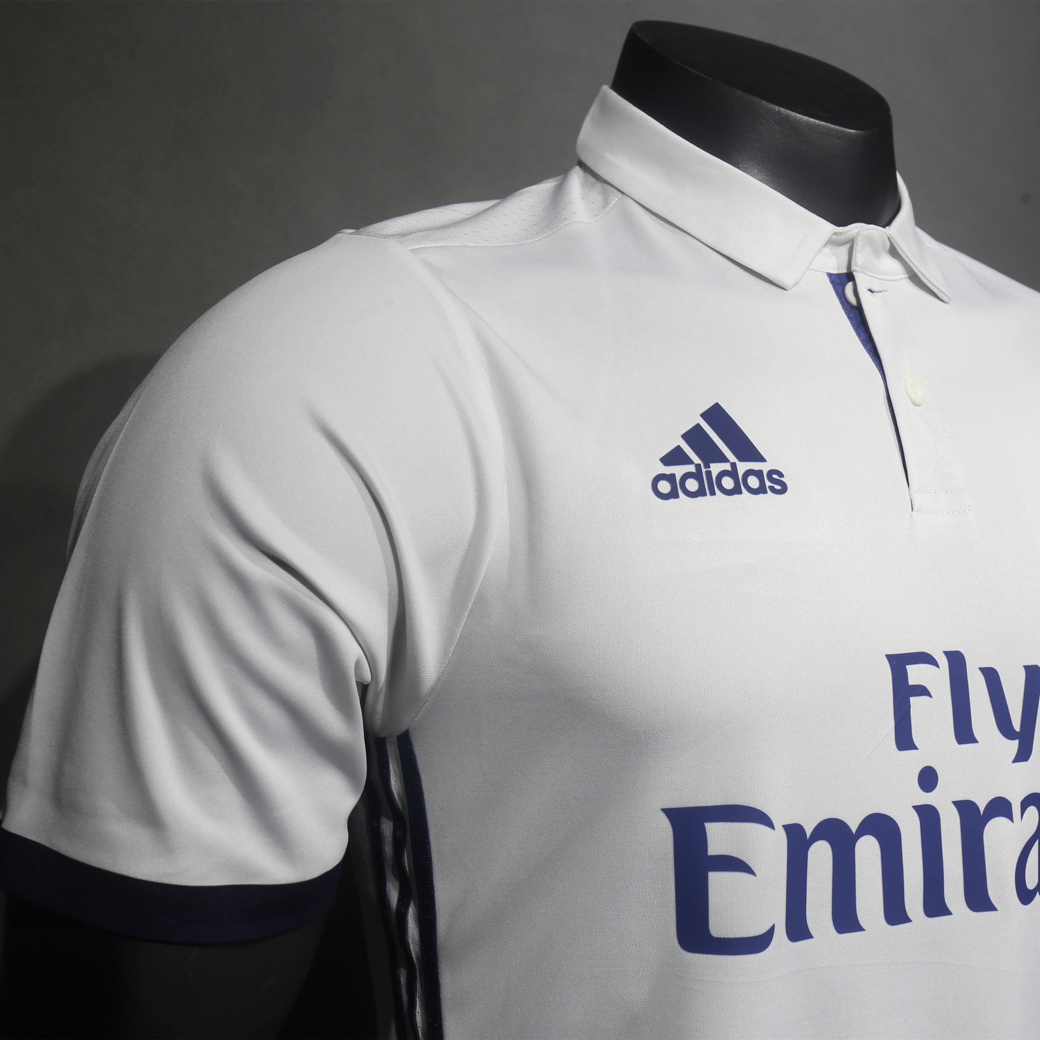 SIUjerseys-Retro Real Madrid 16-17 Home Jersey - Player Version