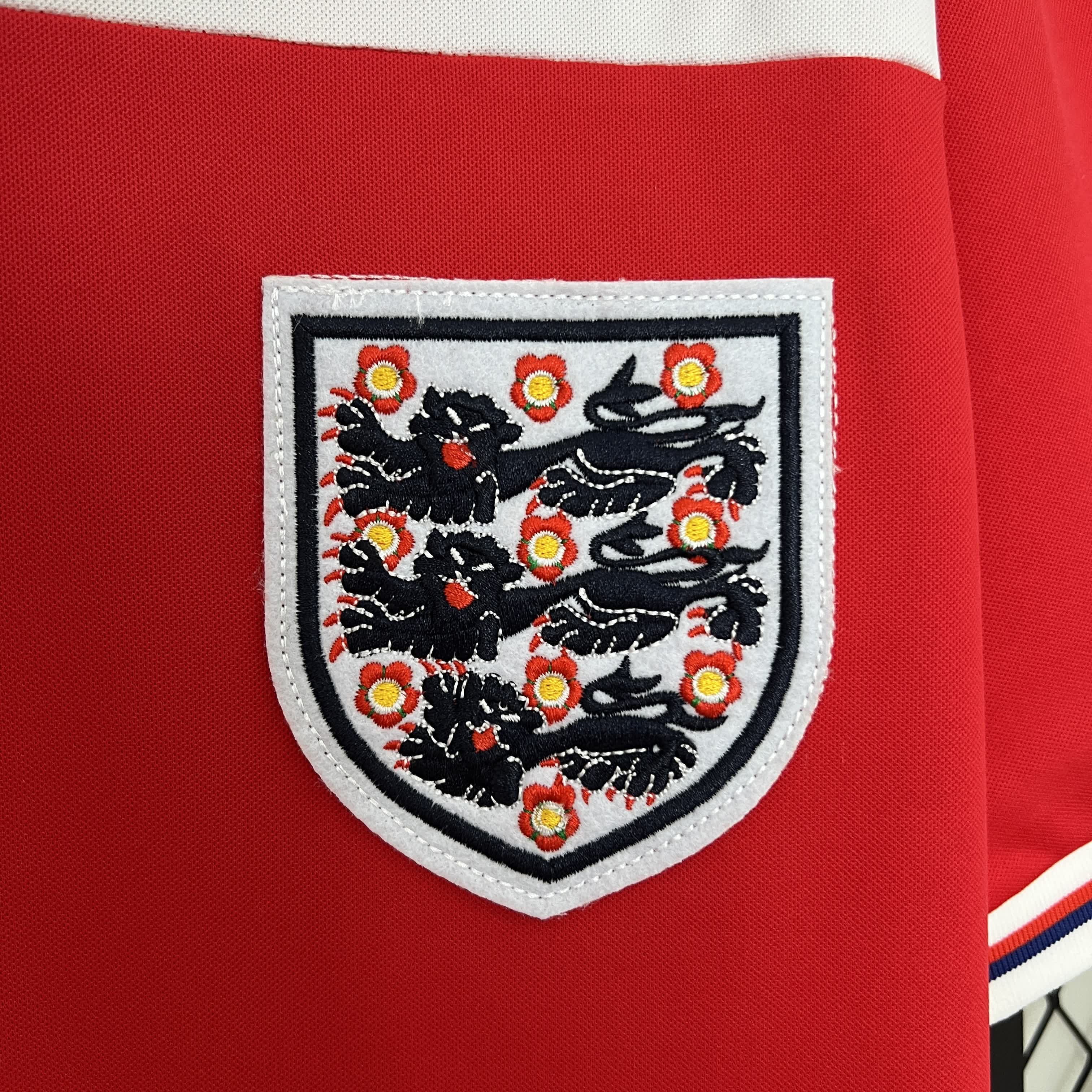 unitedfutballjersey-Retro England 1982 Away Stadium Jersey