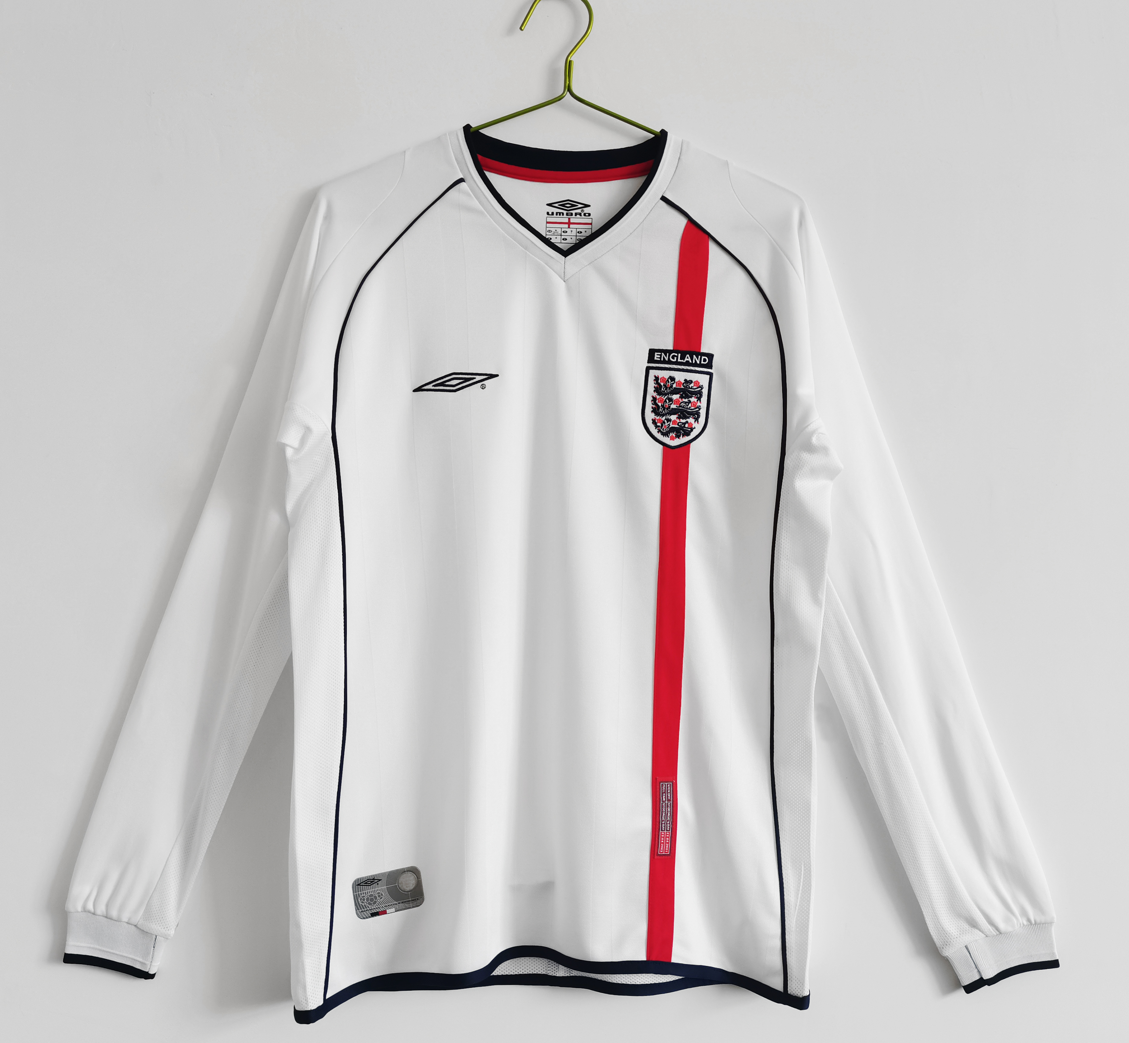SIUjerseys-Retro England 2002 Home Stadium Long Sleeve Jersey
