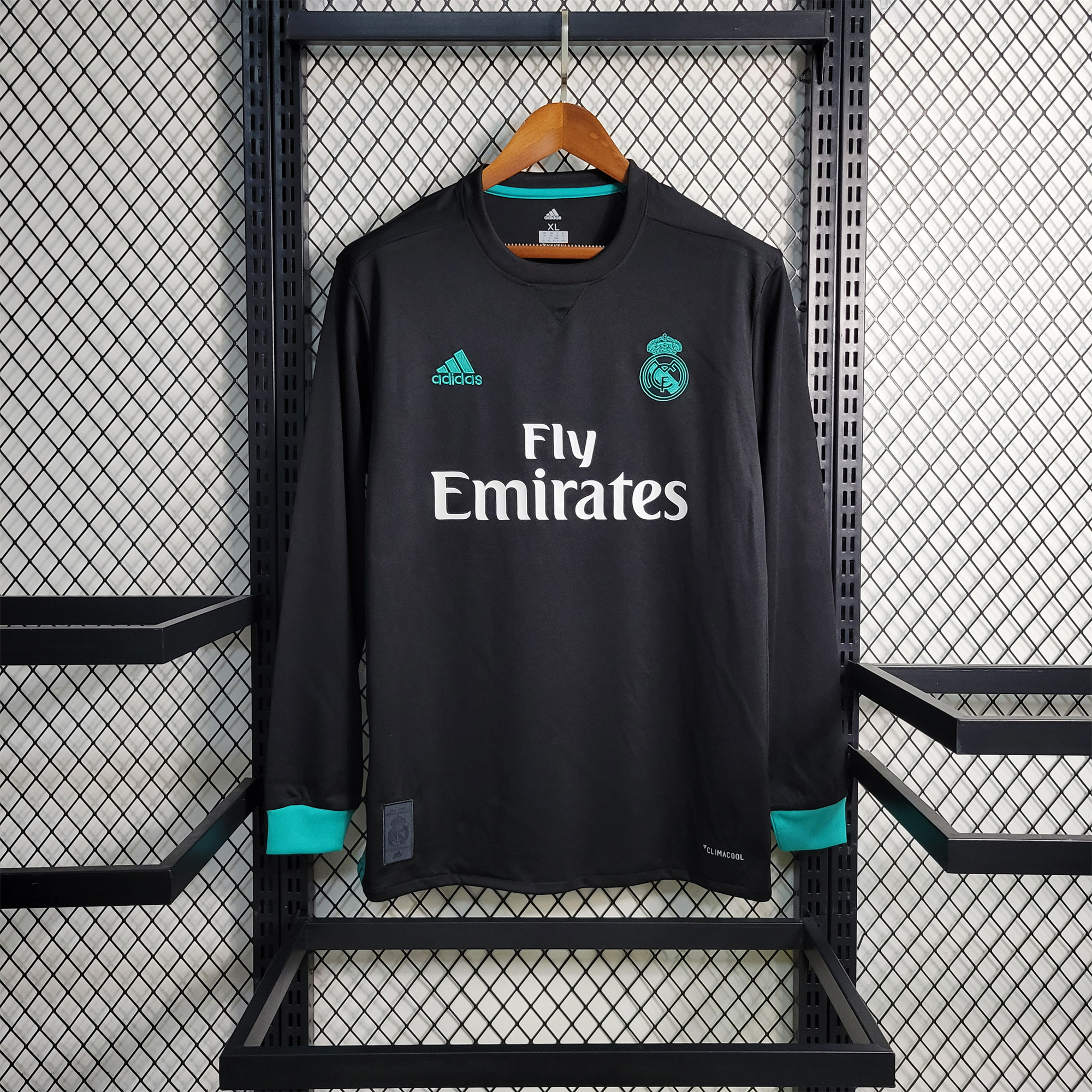 SIUjerseys-Retro Real Madrid 17-18 Away Stadium Long Sleeve Jersey