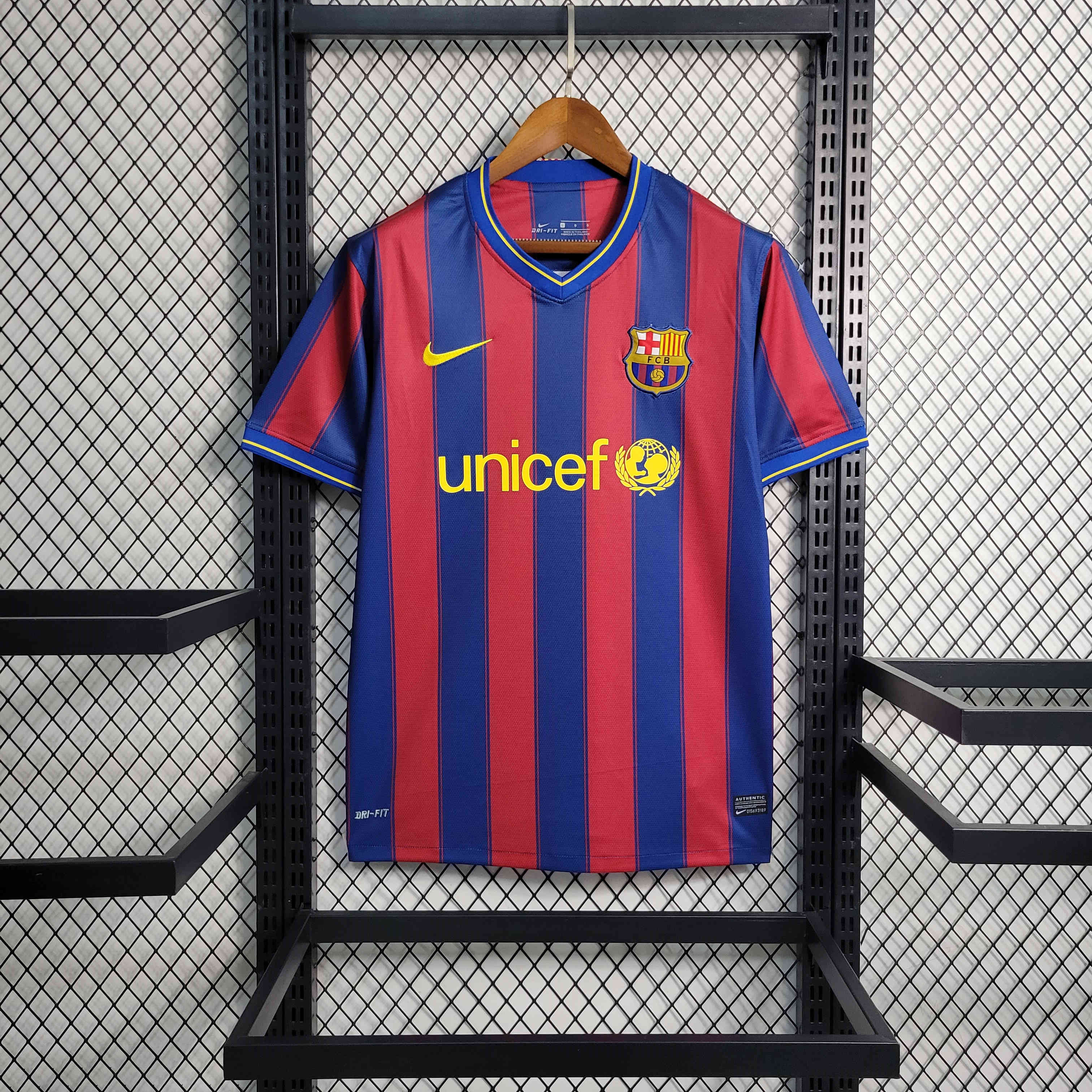 SIUjerseys-Retro Barcelona 09-10 Home Stadium Jersey