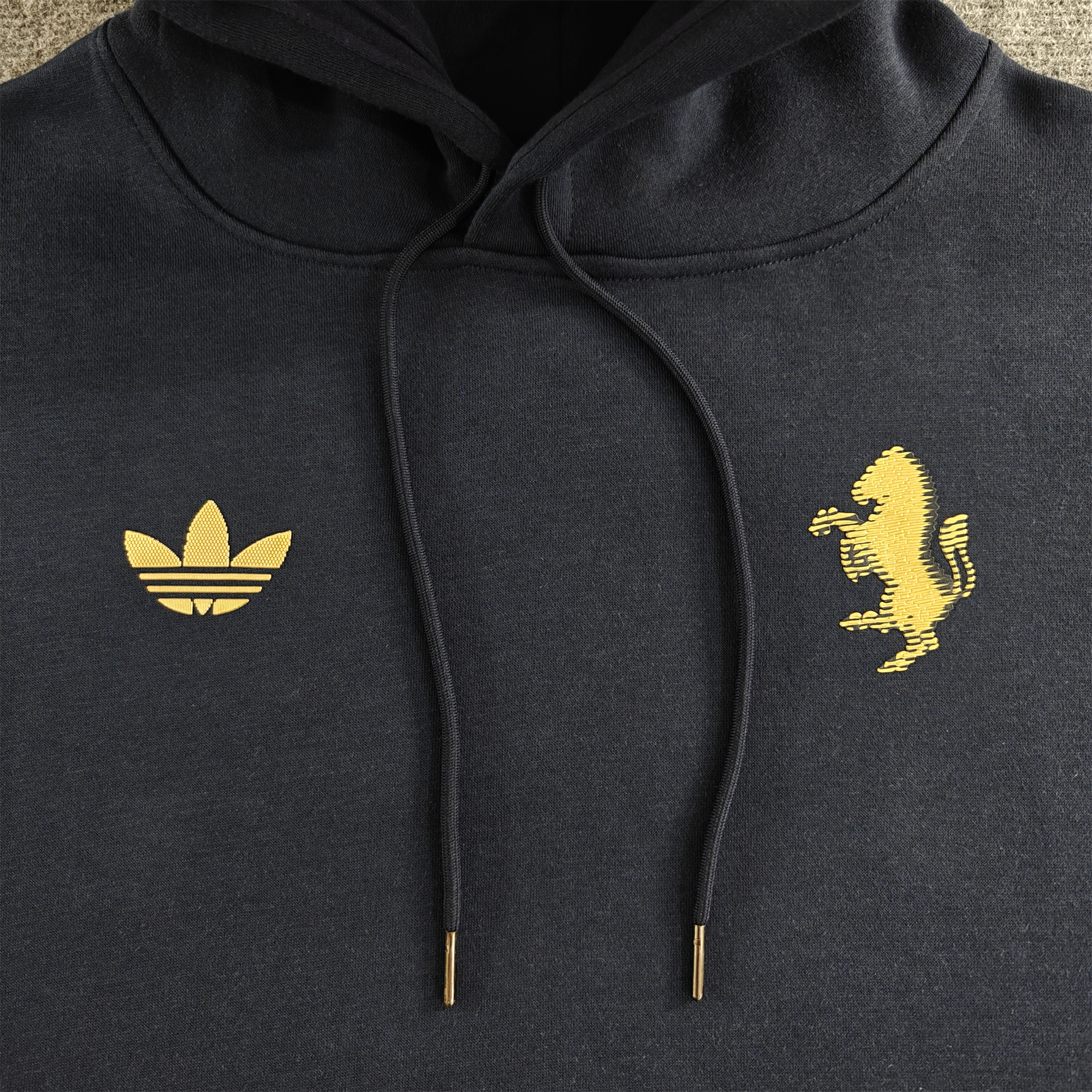 SIUjerseys-Juventus 24-25 Vintage Style Hoodie - Deep Blue