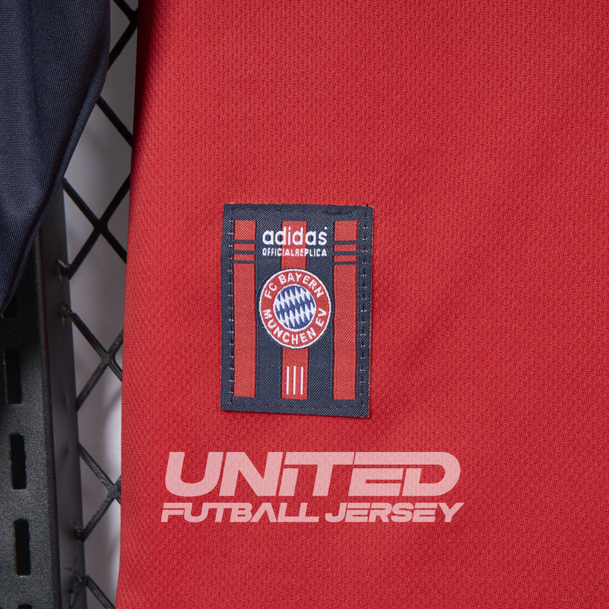 unitedfutballjersey-Retro Bayern Munich 2000-01 Home Long Sleeve Jersey
