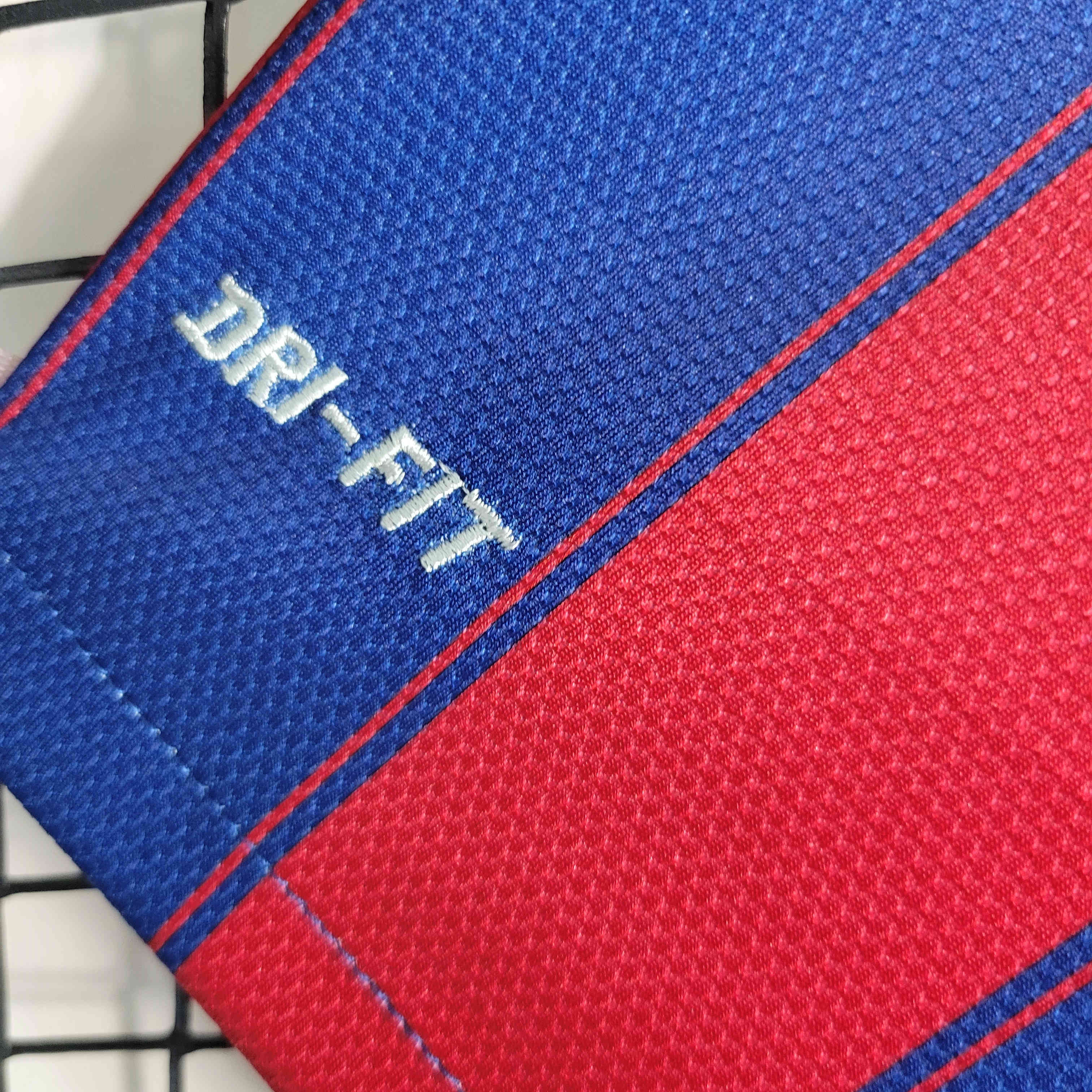 SIUjerseys-Retro Barcelona 09-10 Home Stadium Jersey