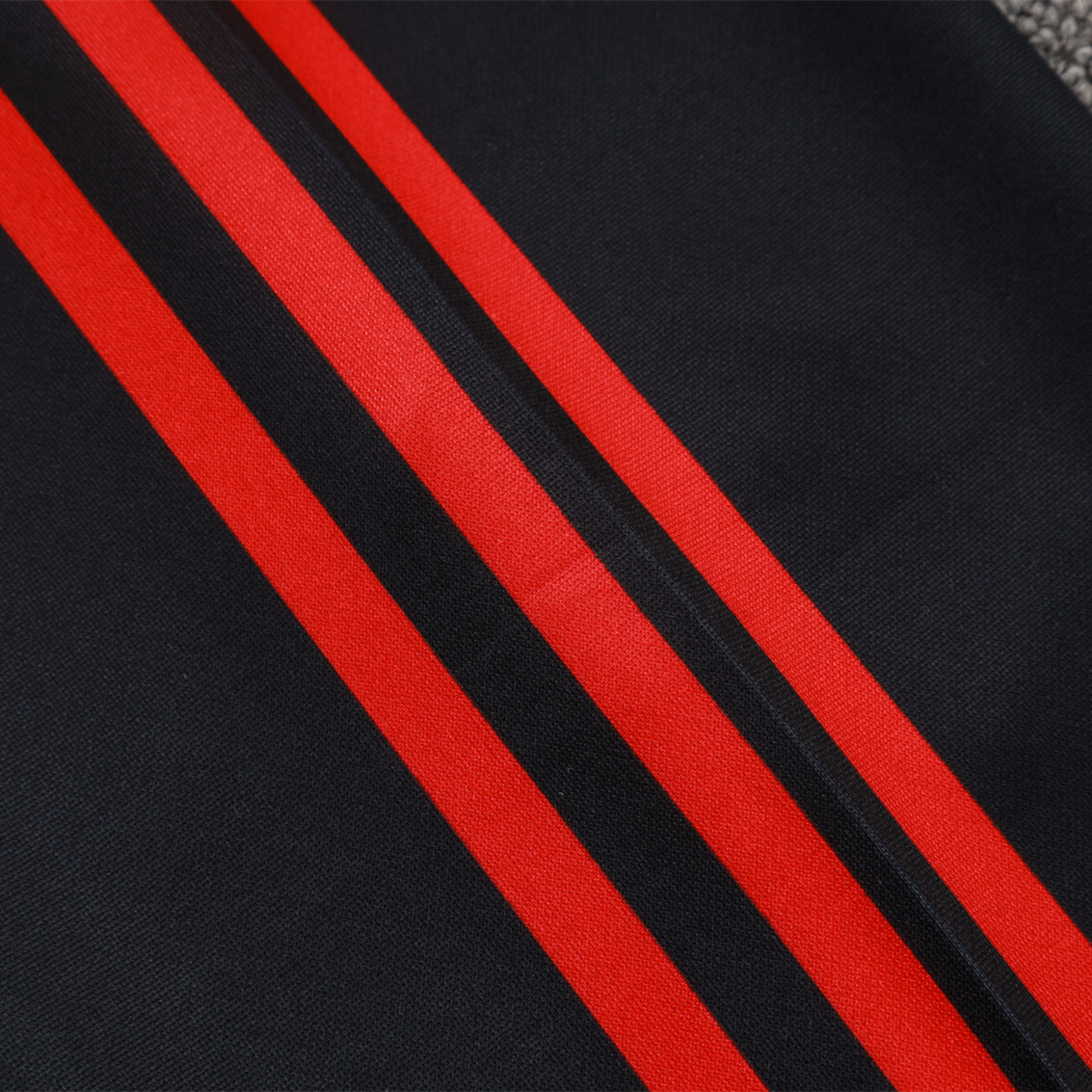 SIUjerseys-Manchester United 24-25 Originals LFSTLR Long Sleeve Training Set - Black