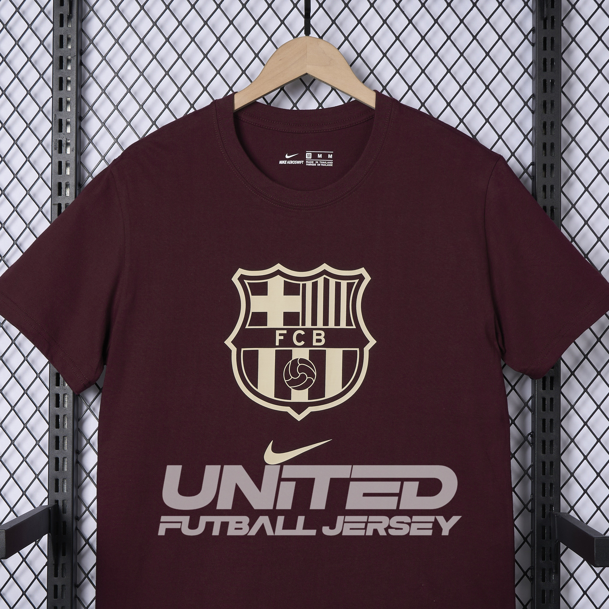 unitedfutballjersey-Barcelona 24-25 Red Big LOGO T-Shirt