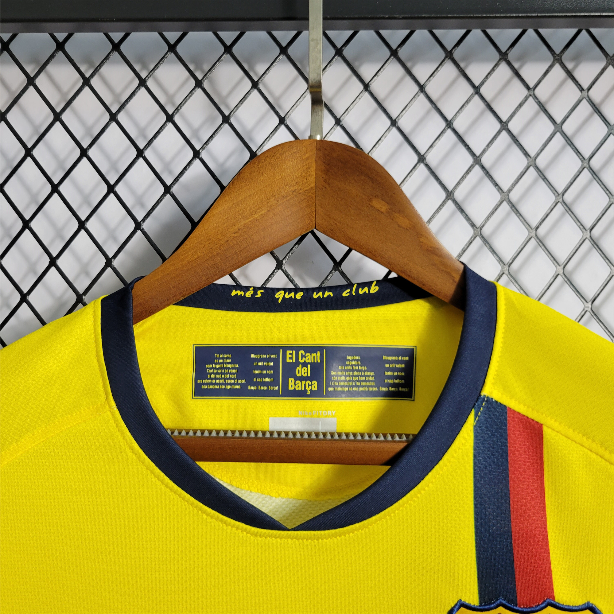 SIUjerseys-Retro Barcelona 08-09 Away Stadium Long Sleeve Jersey
