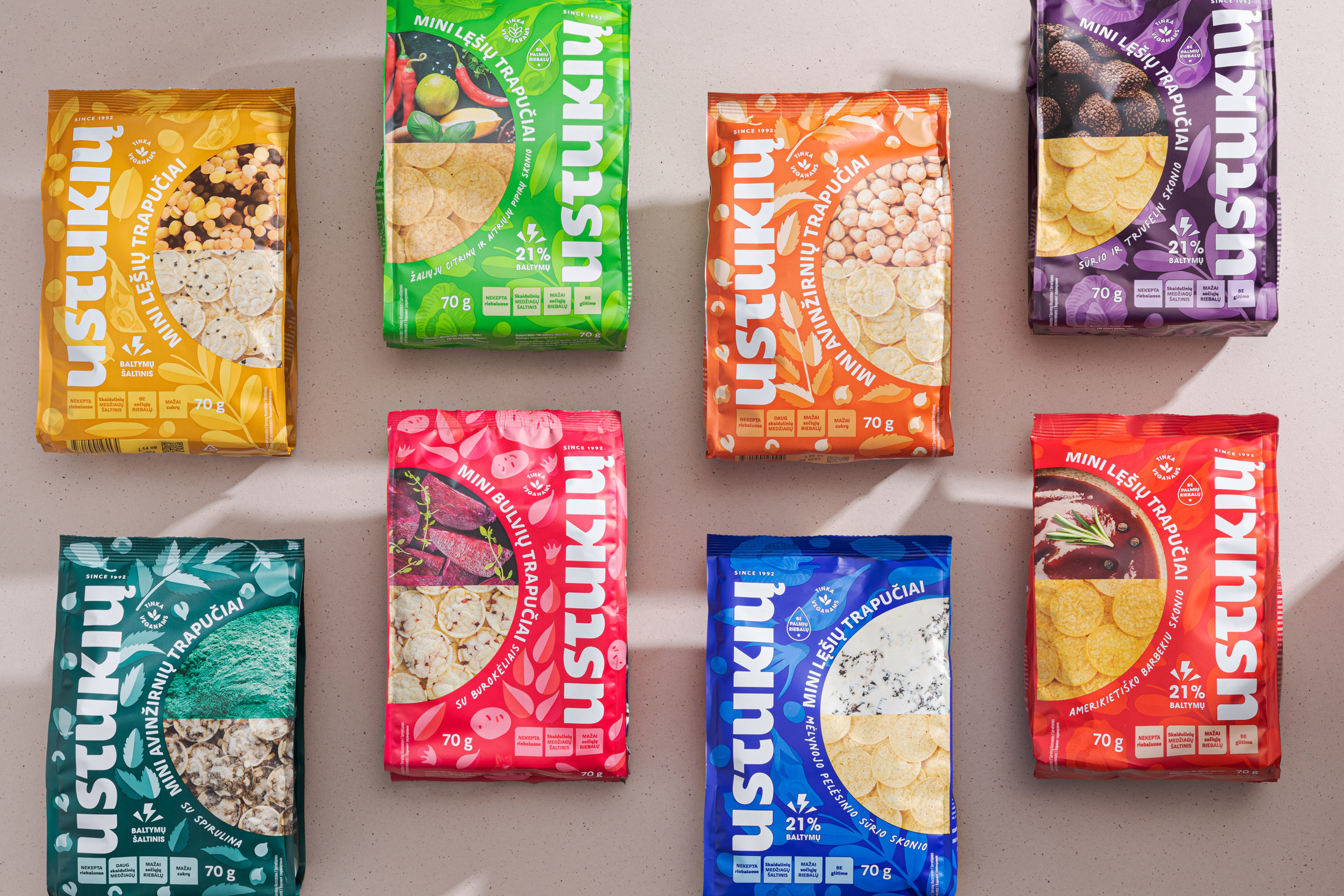 GEEK BAR-https://www.hot-toy.com/