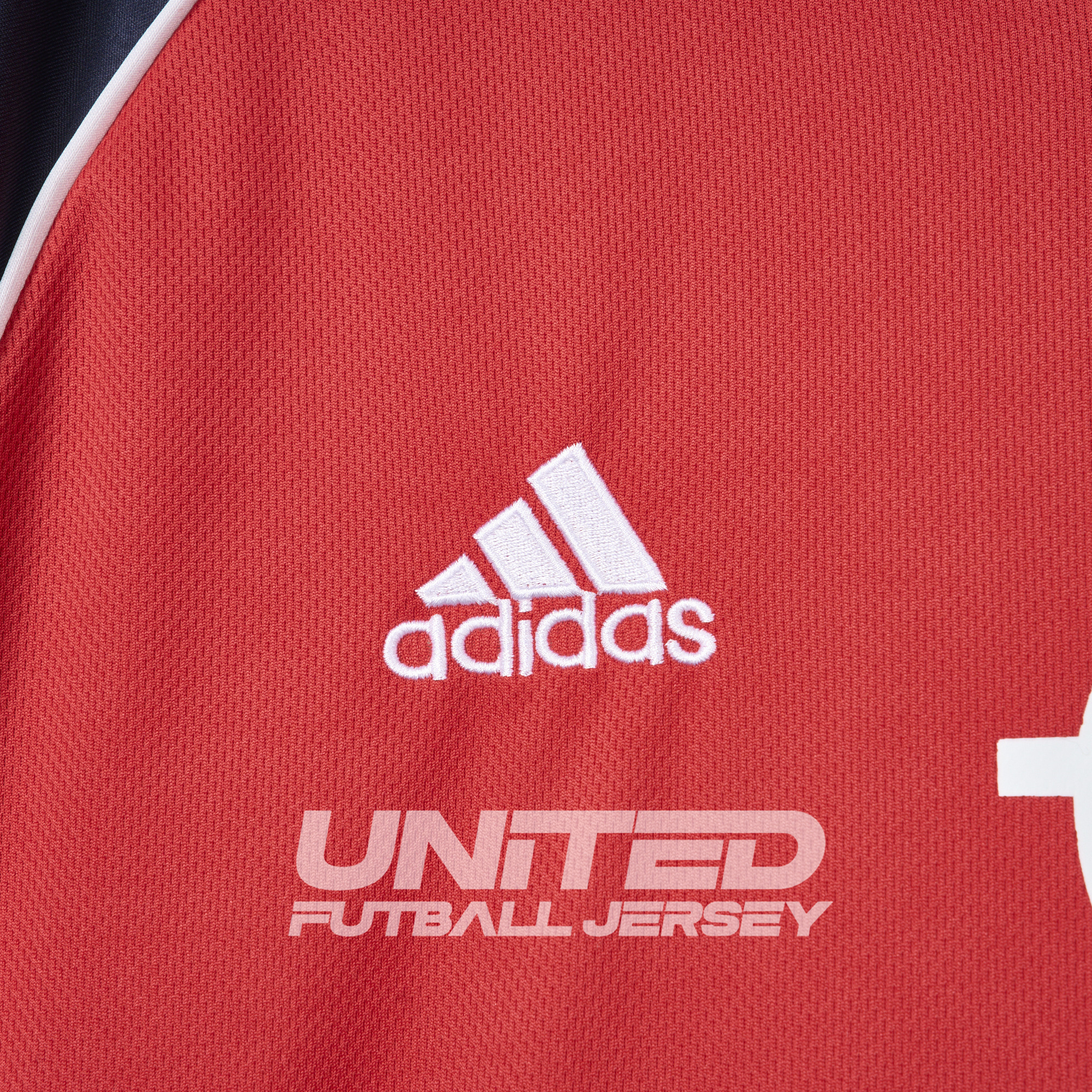 unitedfutballjersey-Retro Bayern Munich 2000-01 Home Long Sleeve Jersey