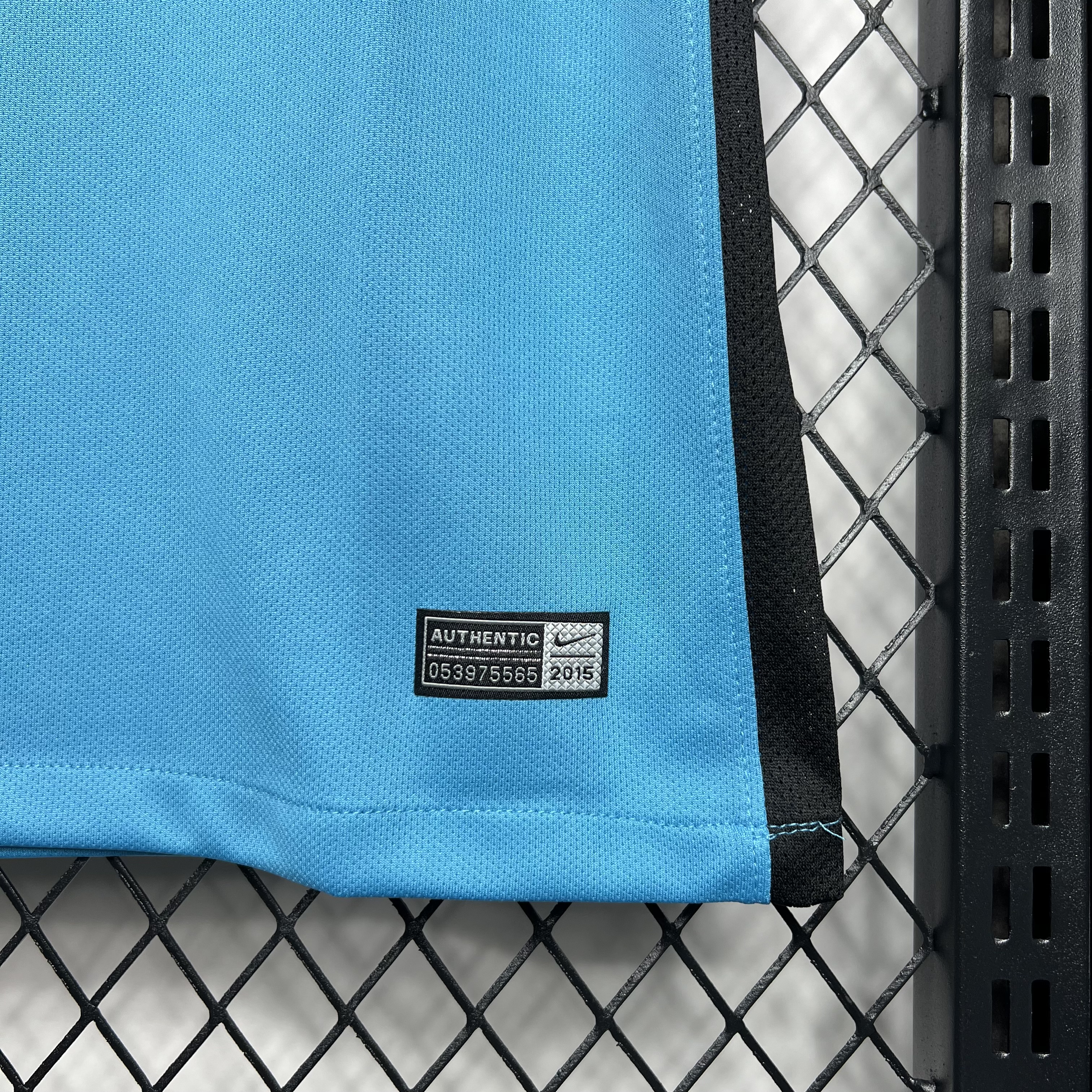 SIUjerseys-Retro Barcelona 15-16 Third Jersey