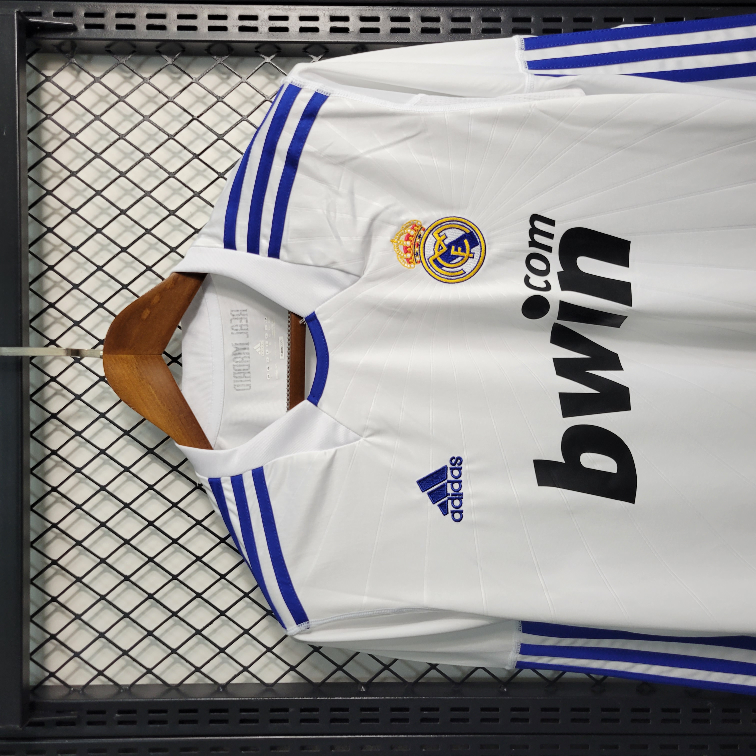SIUjerseys-Retro Real Madrid 10-11 Home Stadium Long Sleeve Jersey
