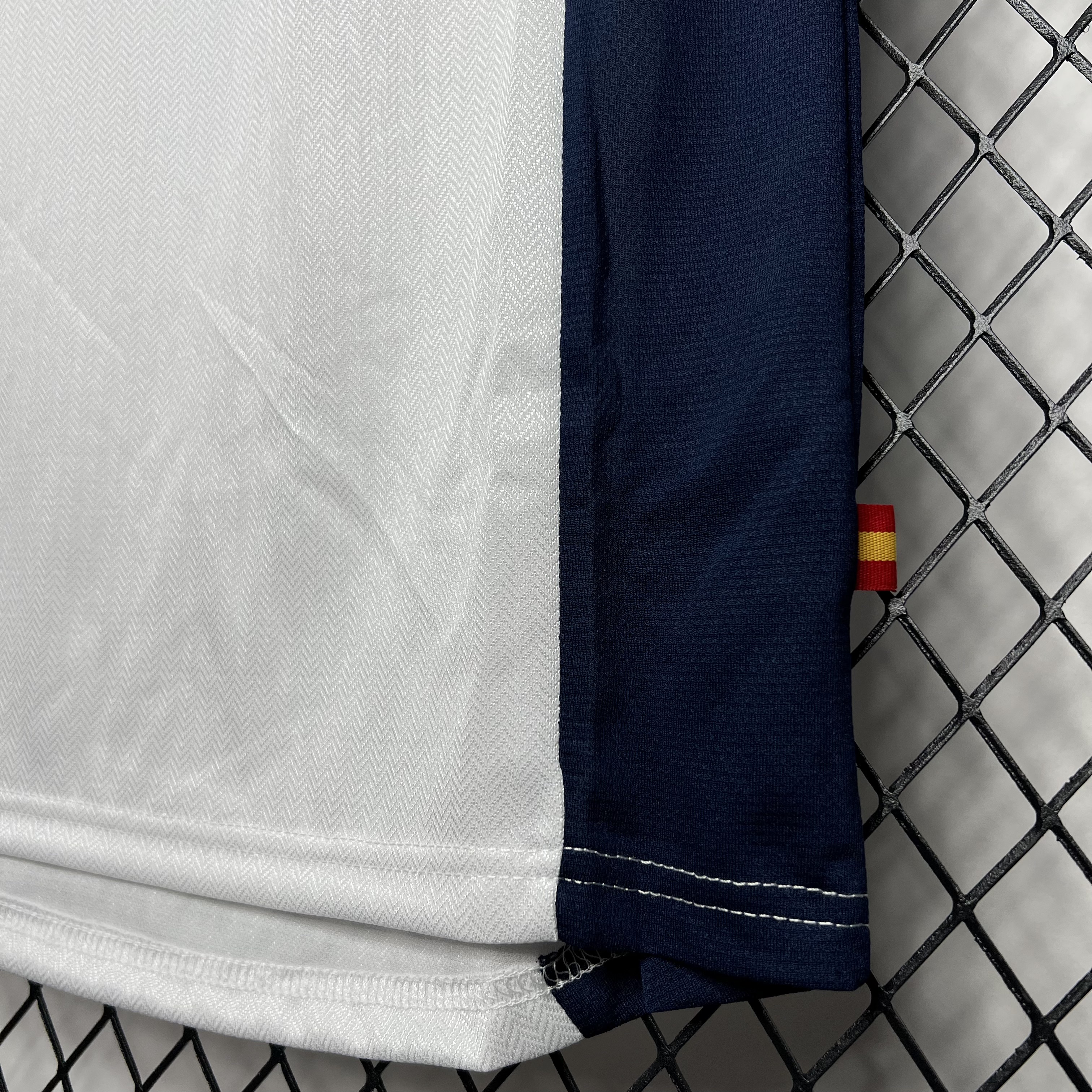 SIUjerseys-Retro Spain 1998 Away Jersey