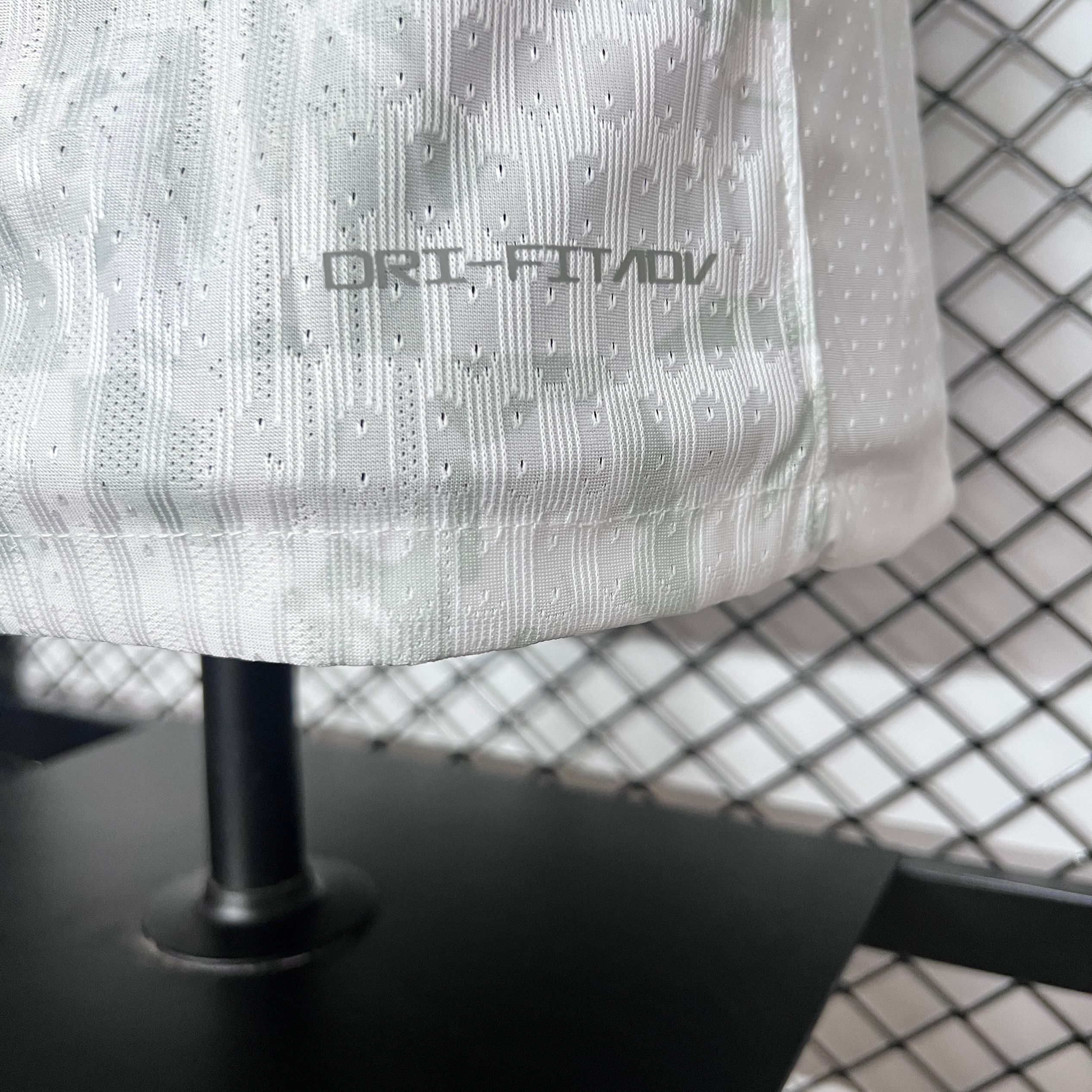 SIUjerseys-Liver.pool 24-25 Third Jersey - Player Version