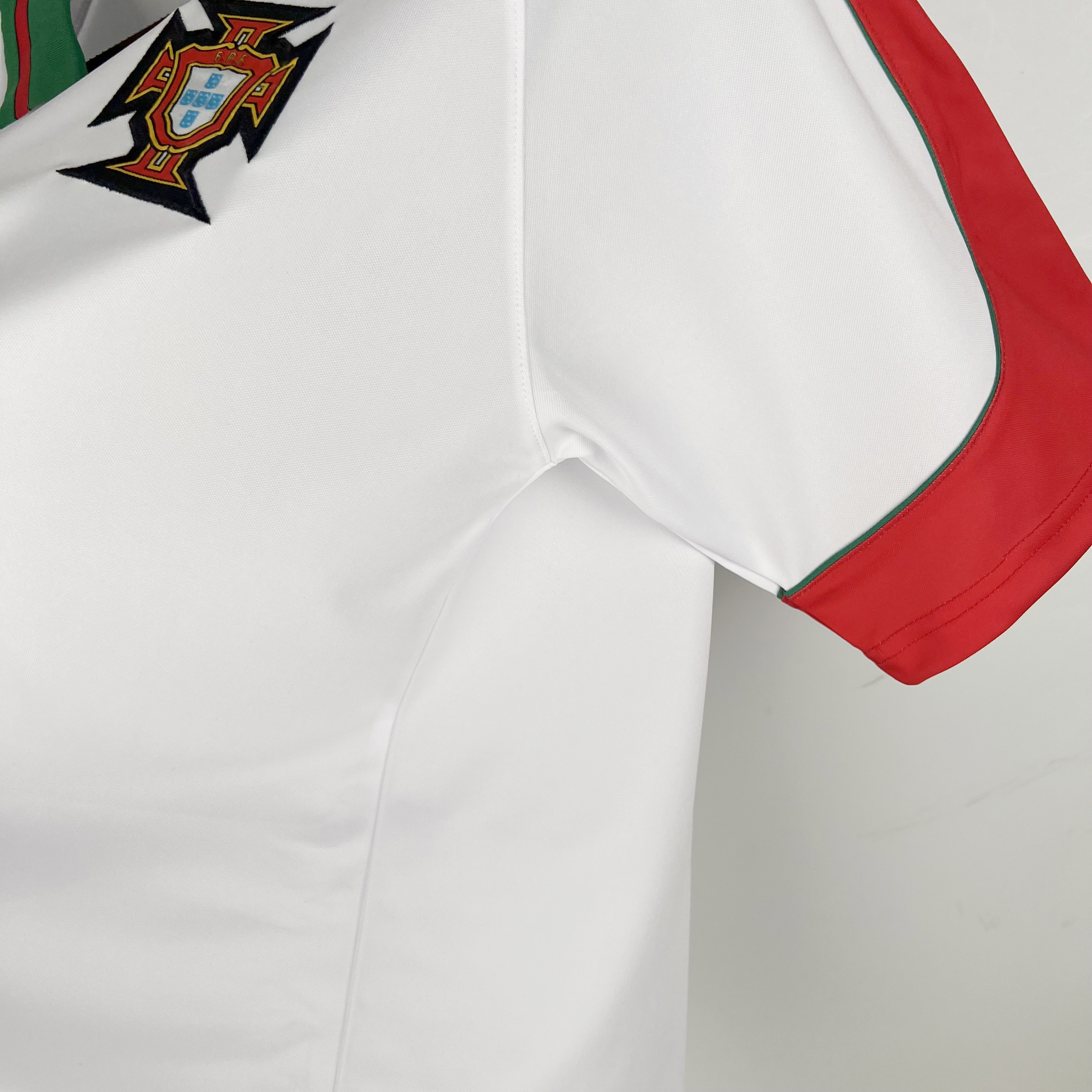 SIUjerseys-Retro Portugal 1996-97 Away Stadium Jersey