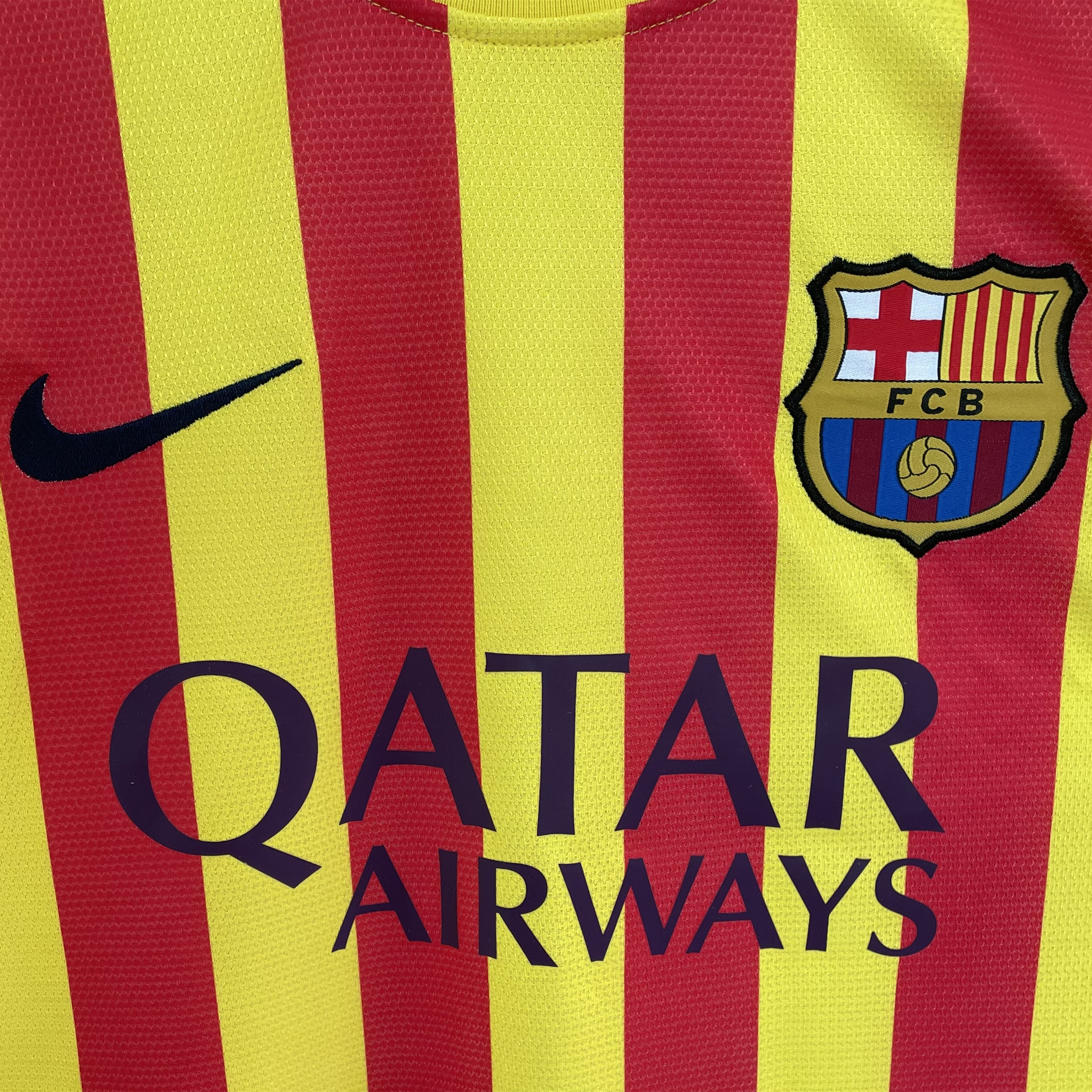SIUjerseys-Retro Barcelona 13-14 Away Jersey