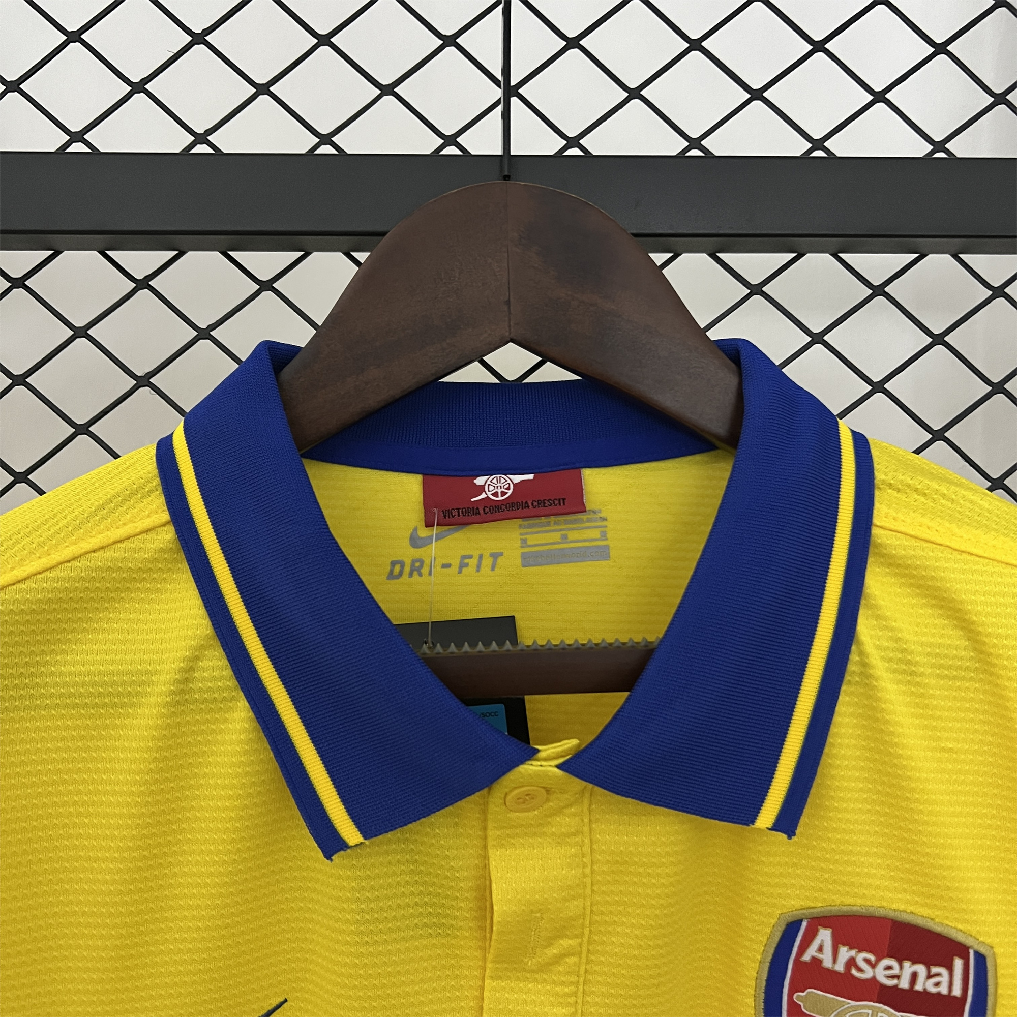 SIUjerseys-Retro Arsenal 2013-14 Away Jersey