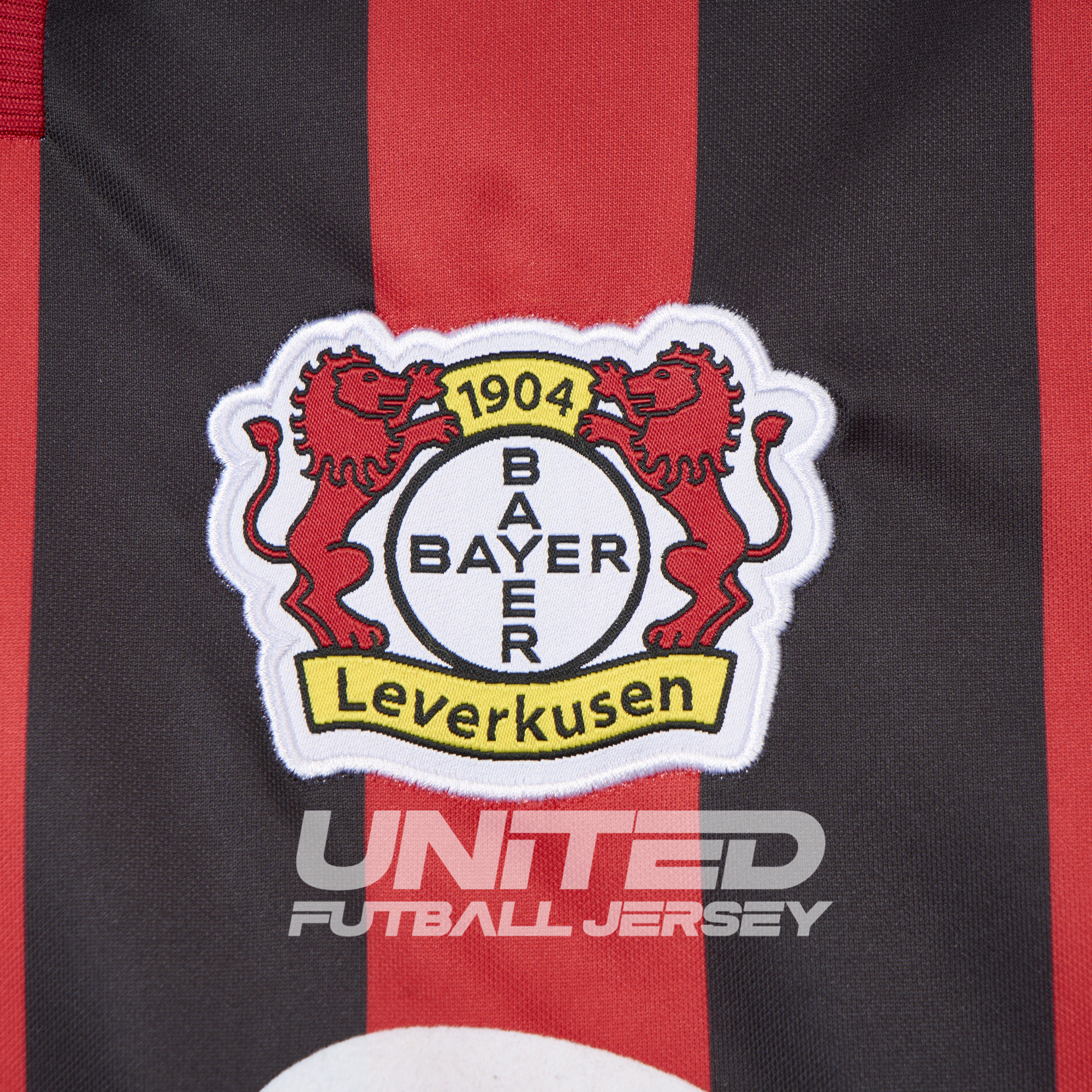 unitedfutballjersey-Retro Bayer 04 Leverkusen 2001-02 Home Jersey