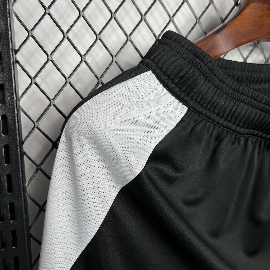 SIUjerseys-Juventus 24-25 Home Shorts - Fans Version