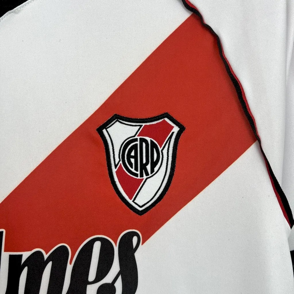 SIUjerseys-Retro River Plate 2000-01 Home Jersey