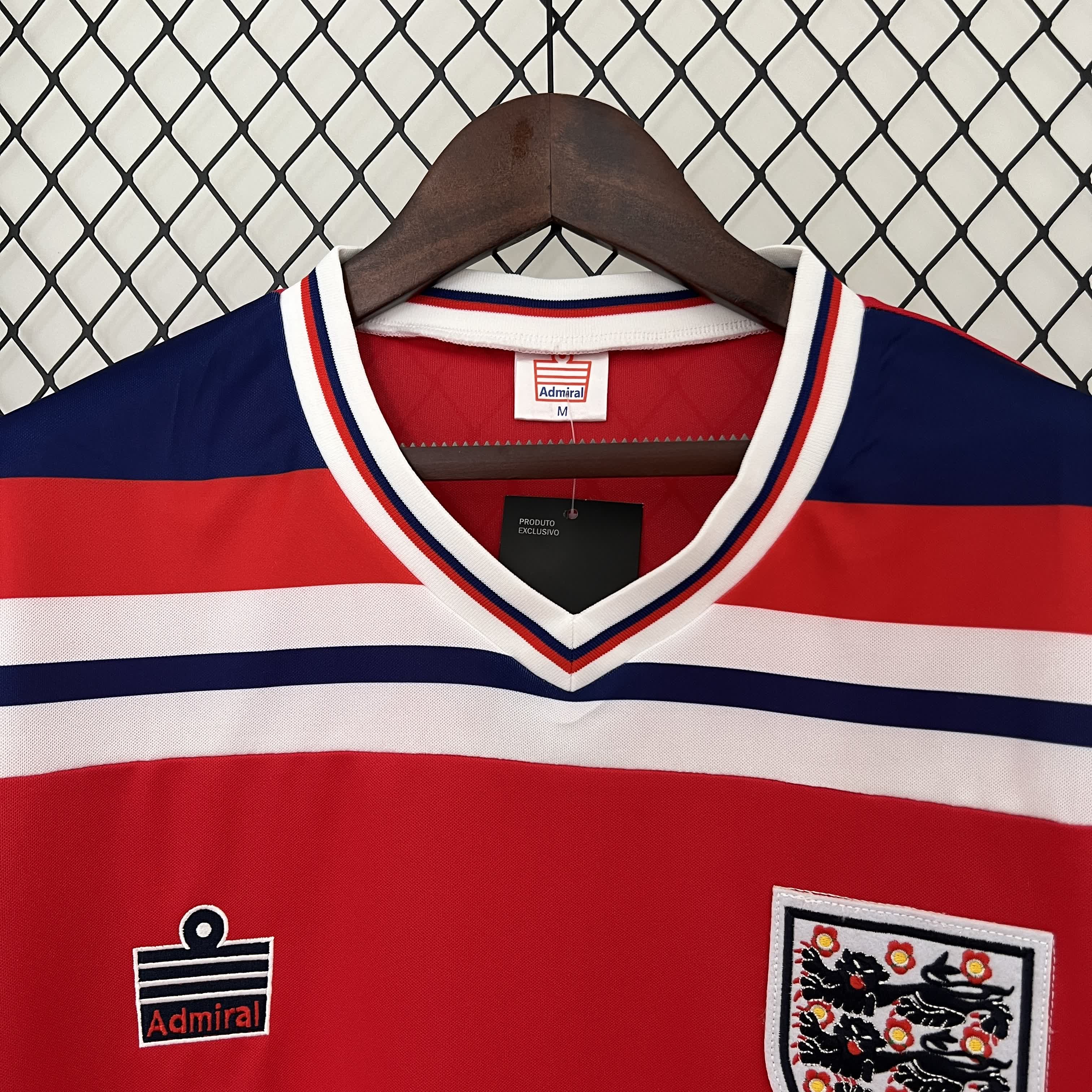 unitedfutballjersey-Retro England 1982 Away Stadium Jersey