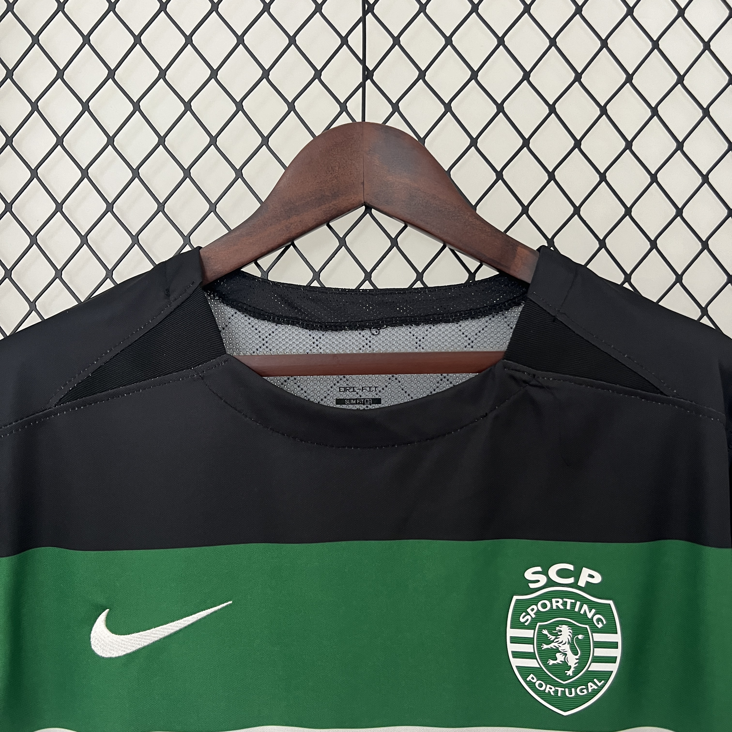 SIUjerseys-Sporting CP Portugal 24-25 Home Stadium Jersey - Fans Version