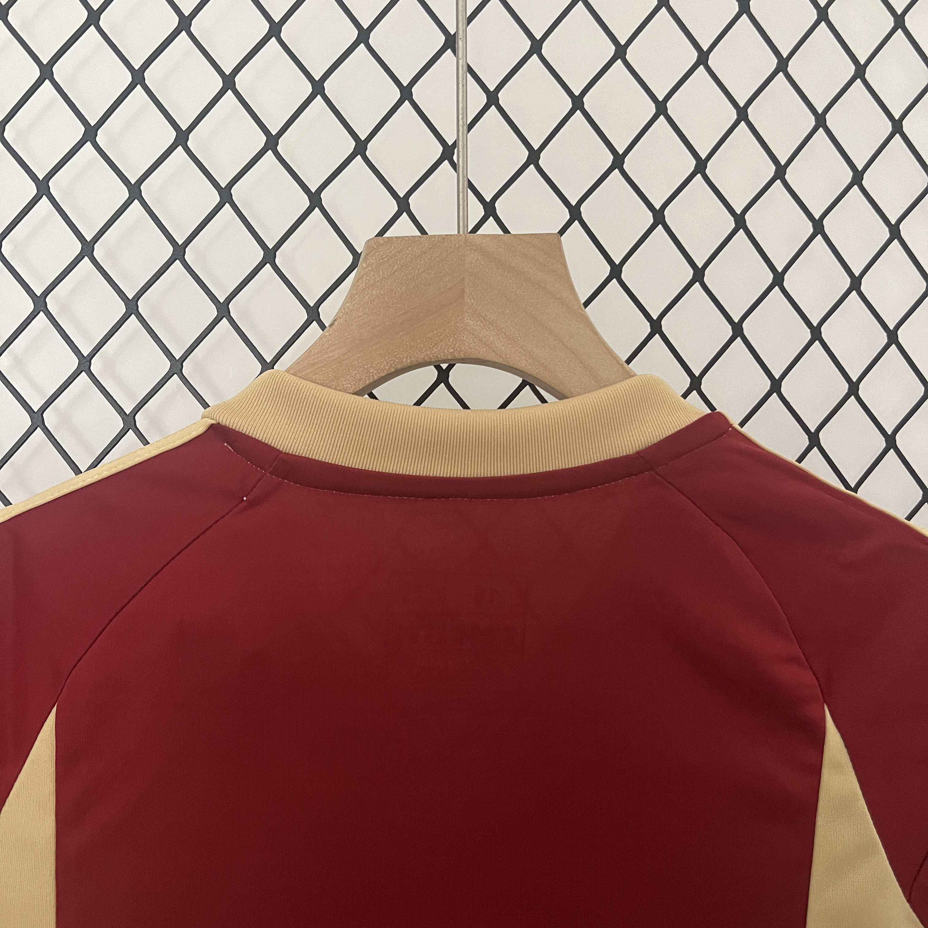 SIUjerseys-Venezuela 2024 Home Stadium Kids Kit