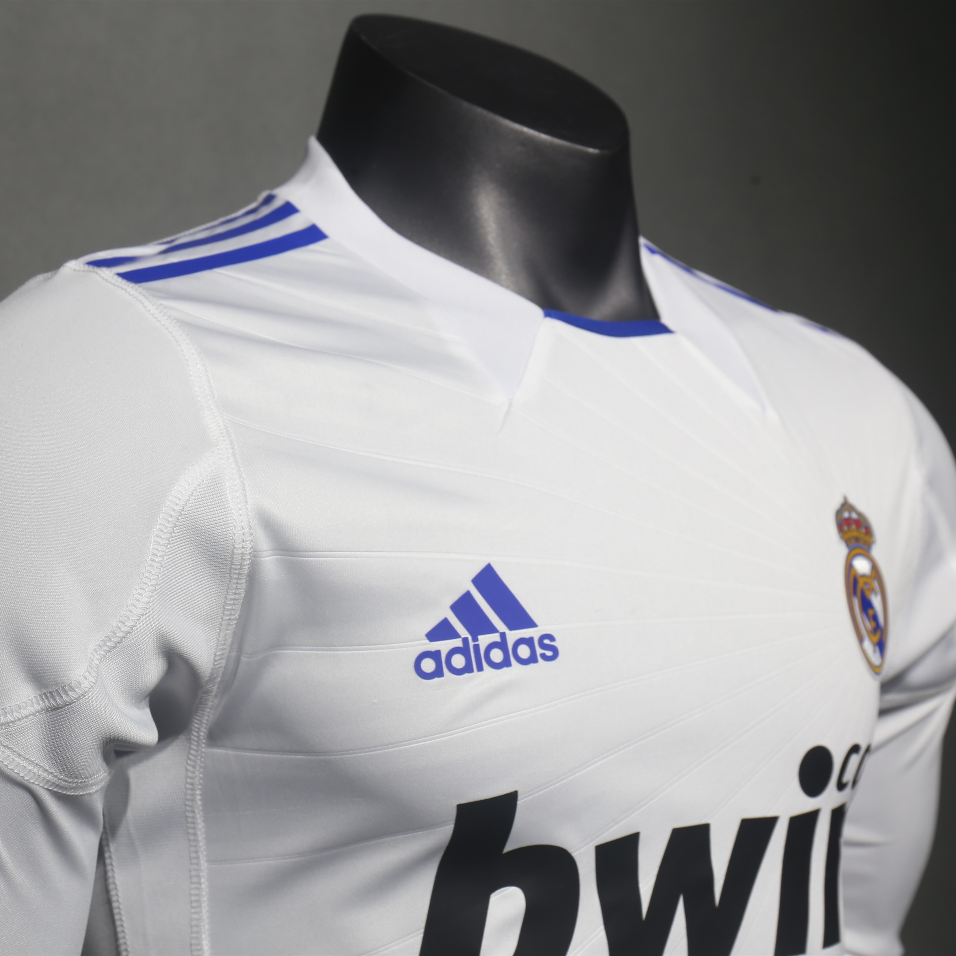 SIUjerseys-Retro Real Madrid 10-11 Home Long Sleeve Jersey - Player Version