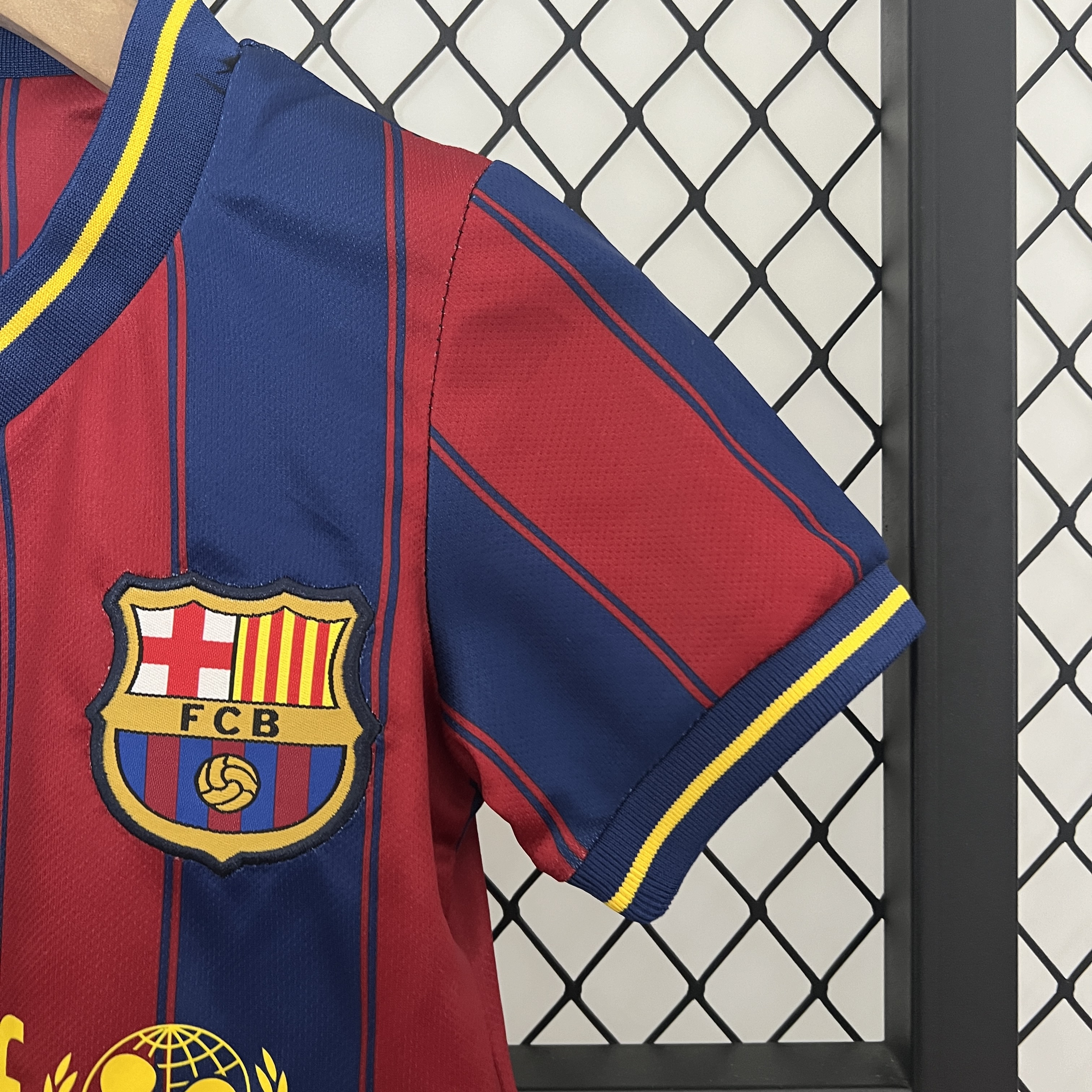 SIUjerseys-Retro Barcelona 2009-10 Home Stadium Kids Kit