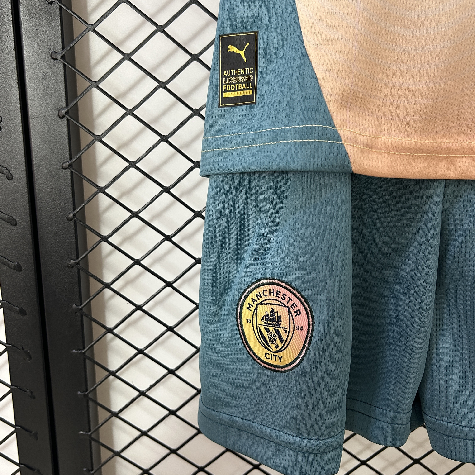 unitedfutballjersey-Manchester City 24-25 Fourth Kids Kit