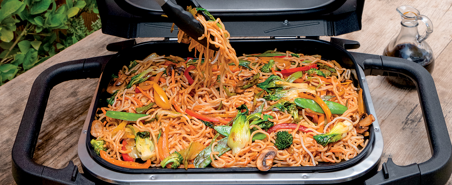 Cook foods other grills can’t with direct, edge-to-edge heat for pancakes, stir fry, fajitas