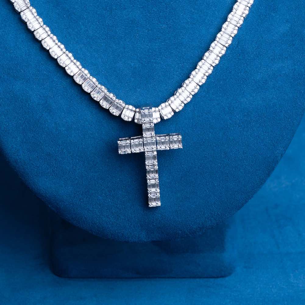 Iced out watch-Yika Jewelry