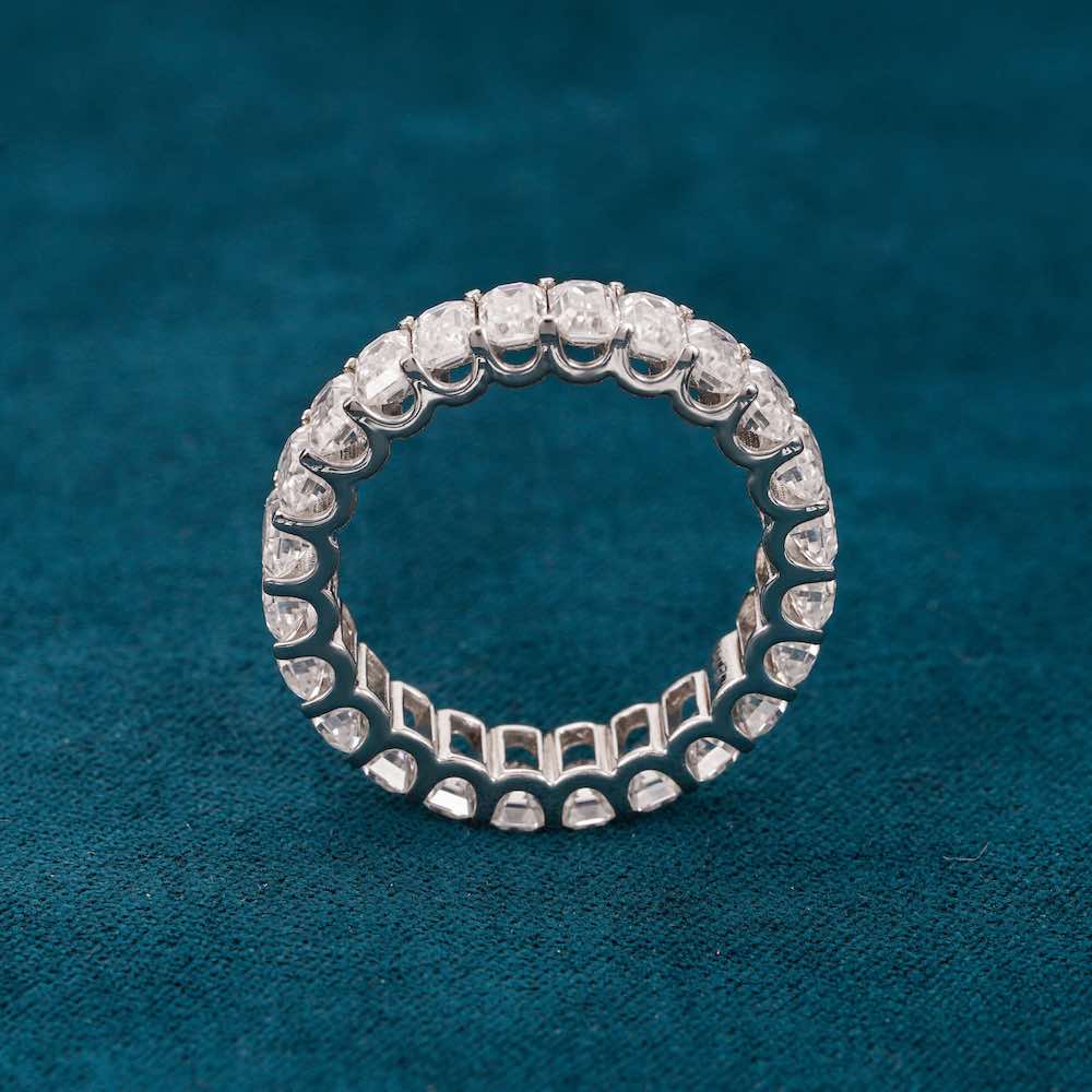 Iced out watch-Yika Jewelry