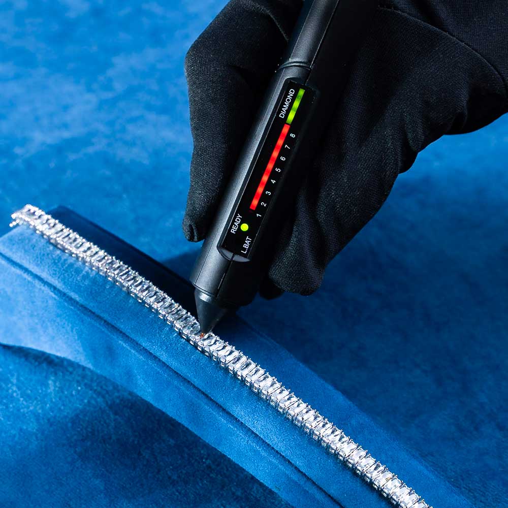 Iced out watch-Yika Jewelry