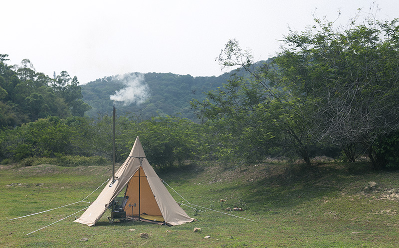 canvas teepee tent with stove